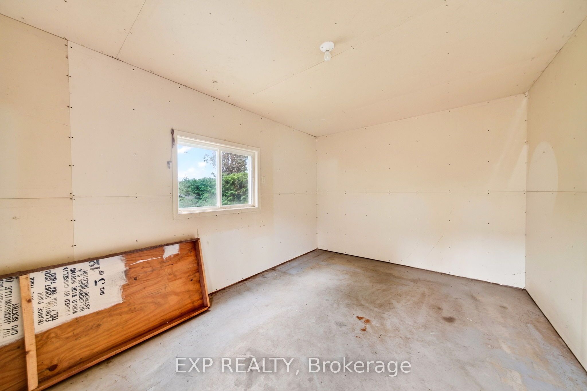 607 Duclos Point Road Property Photo 12