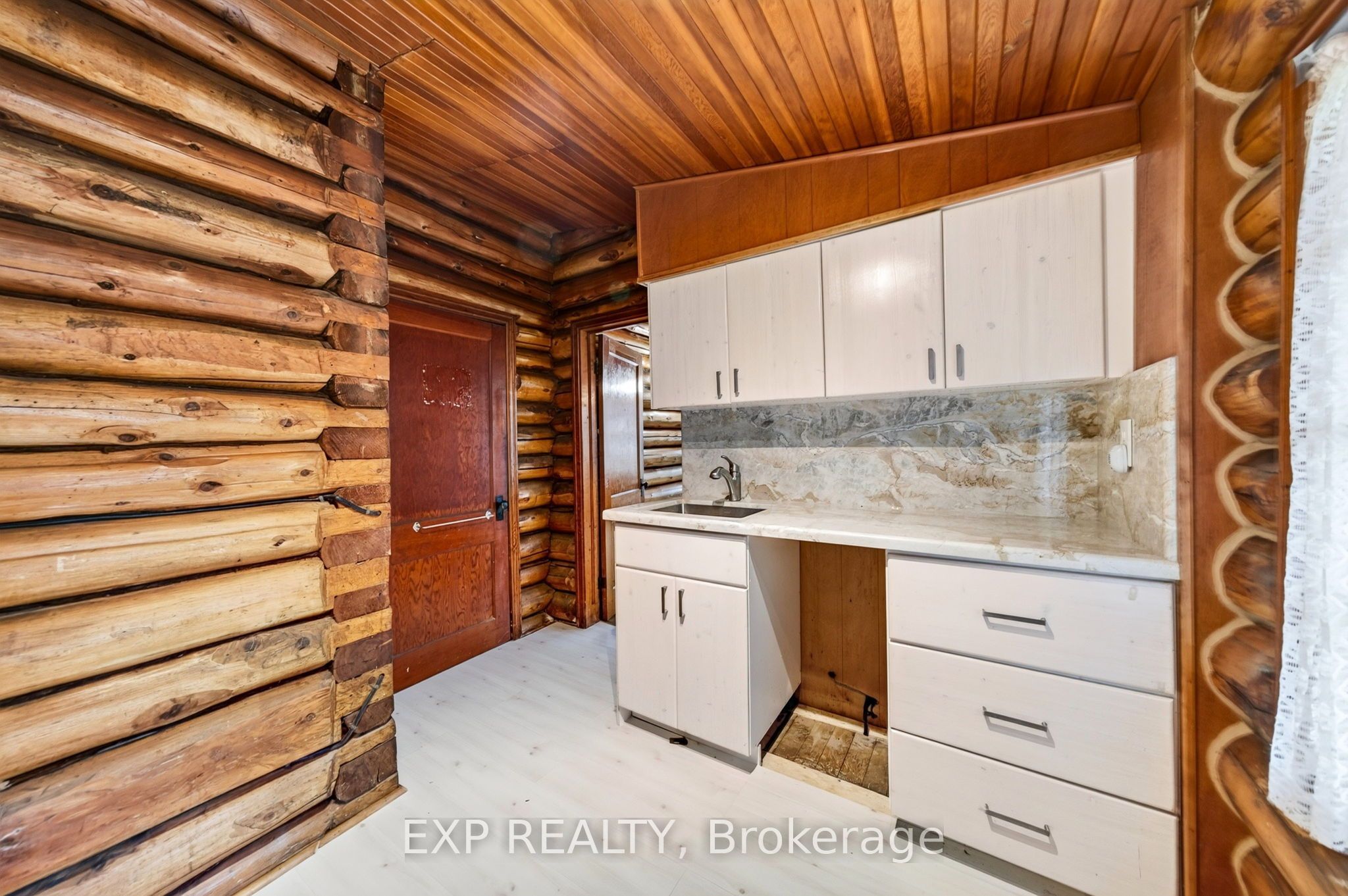607 Duclos Point Road Property Photo 22