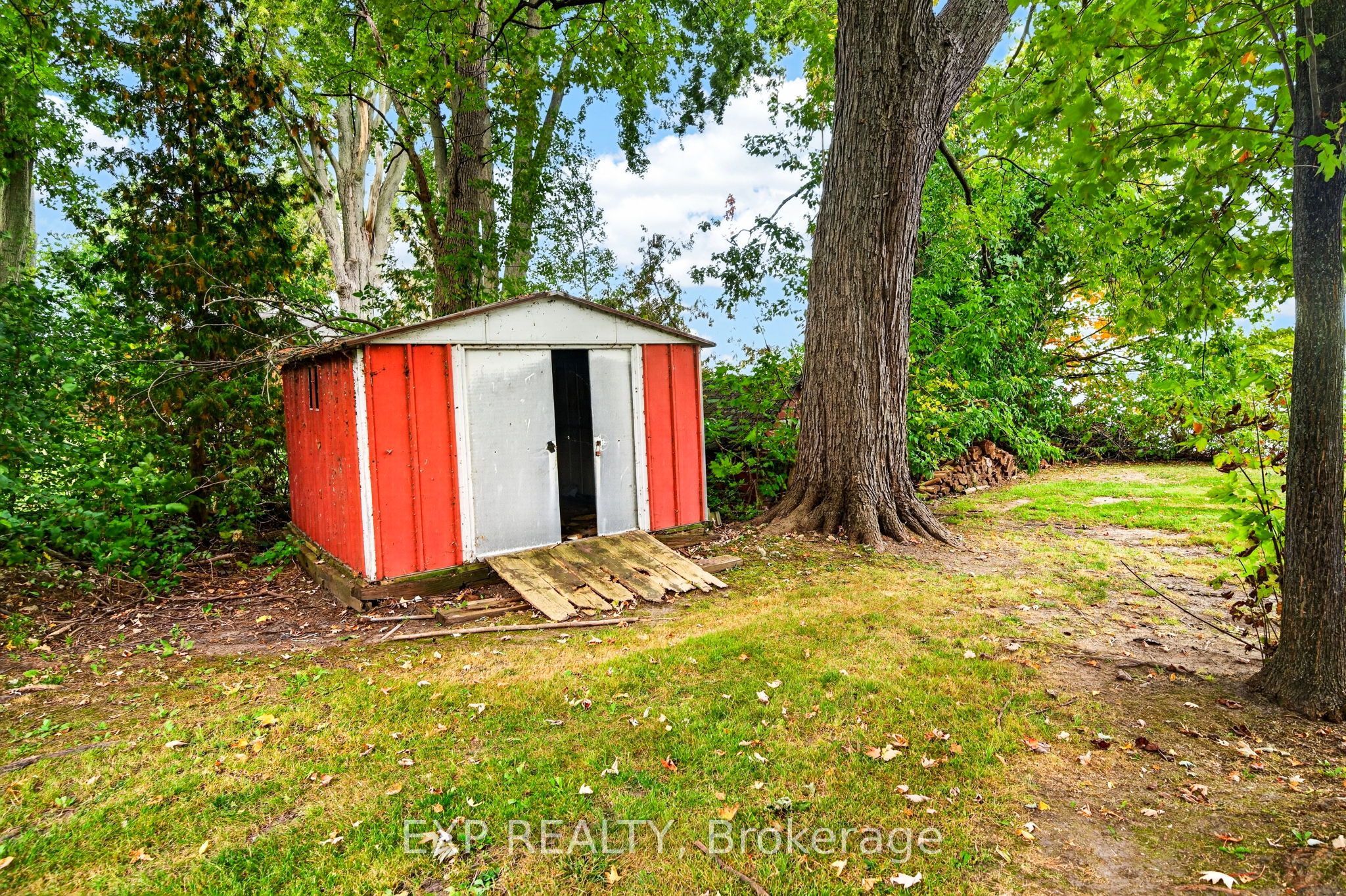 607 Duclos Point Road Property Photo 38