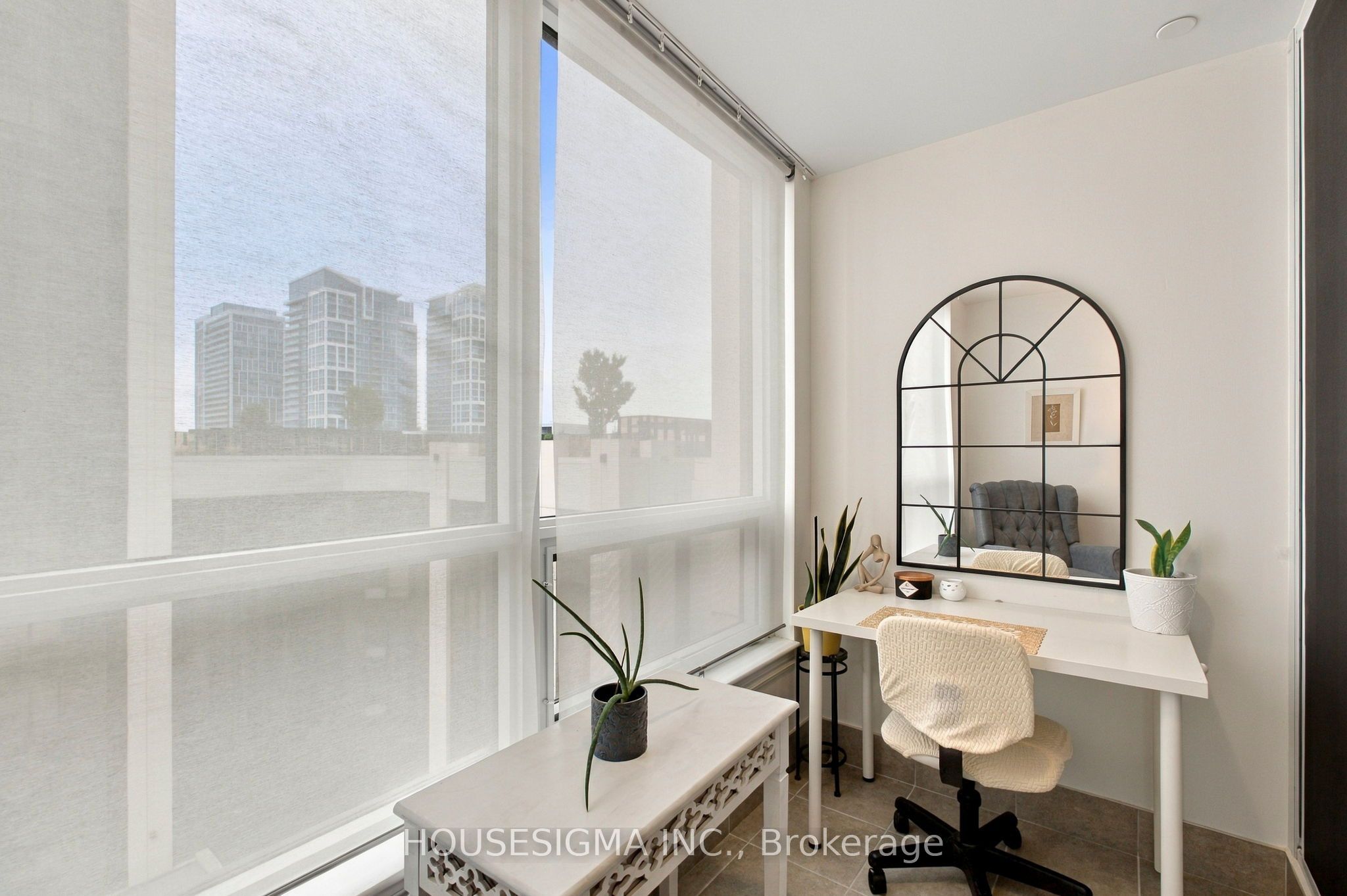 9085 Jane Street 705 Property Photo 15