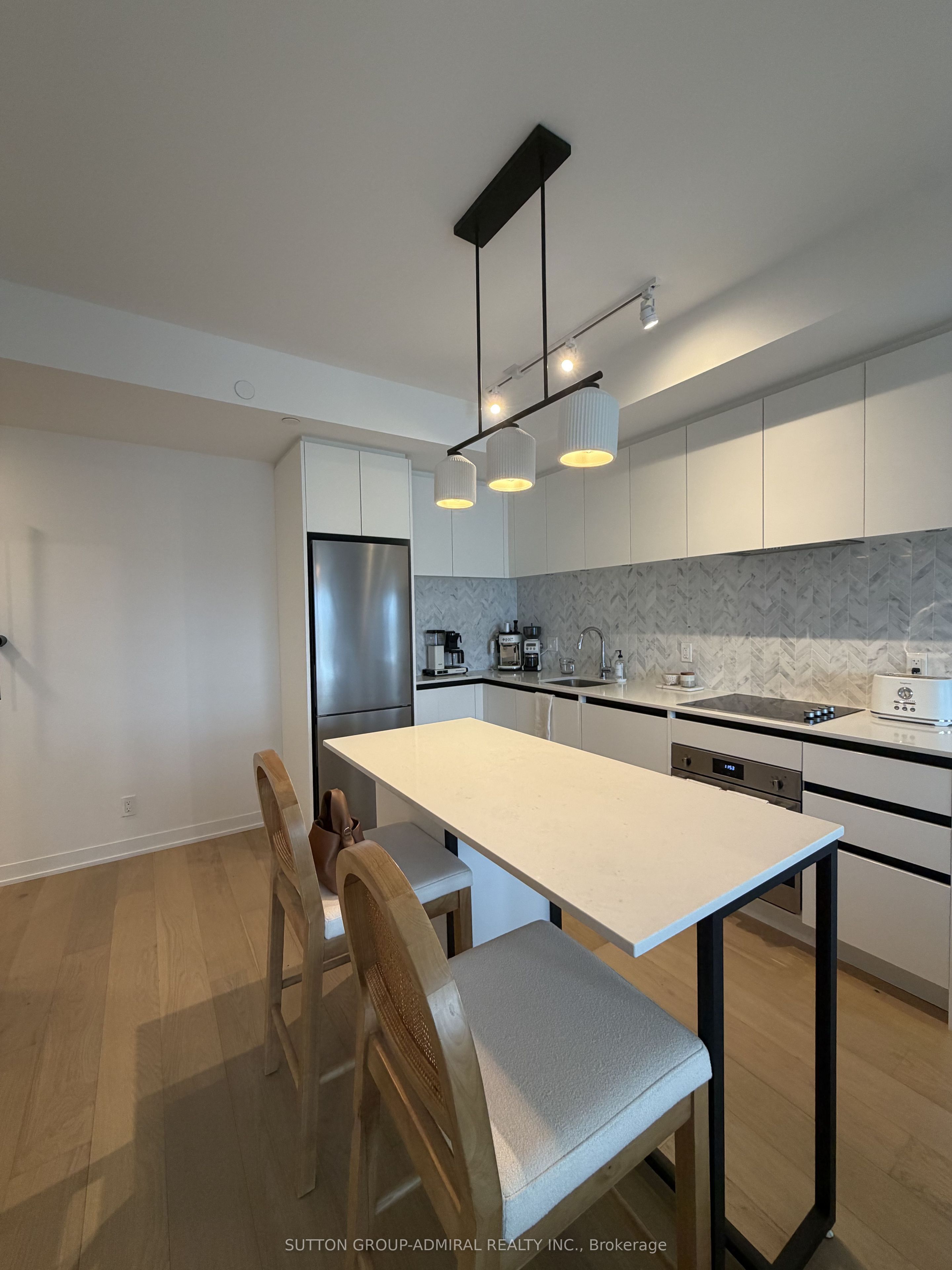 7950 Bathurst Street 1501 Property Photo 5