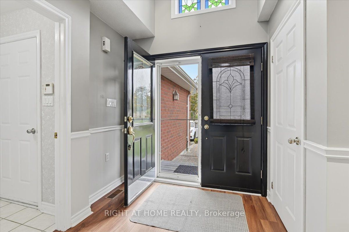 5 St John's Court Property Photo 6