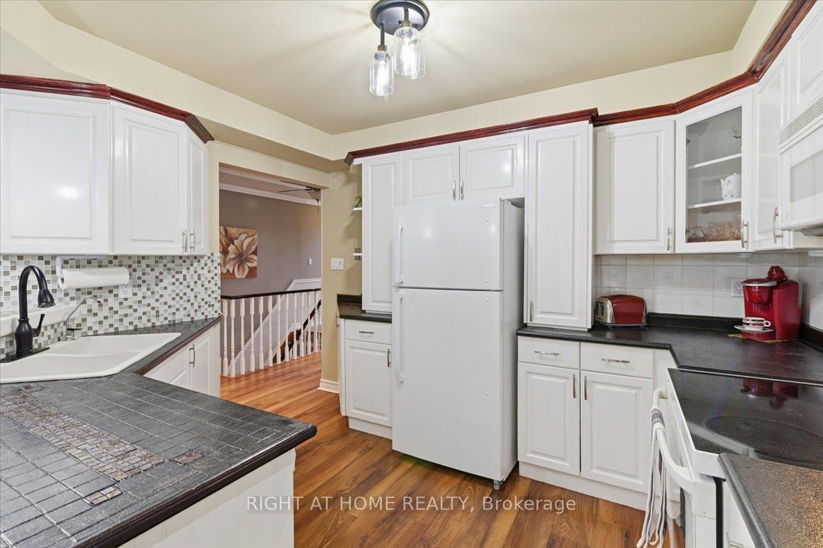 5 St John's Court Property Photo 13