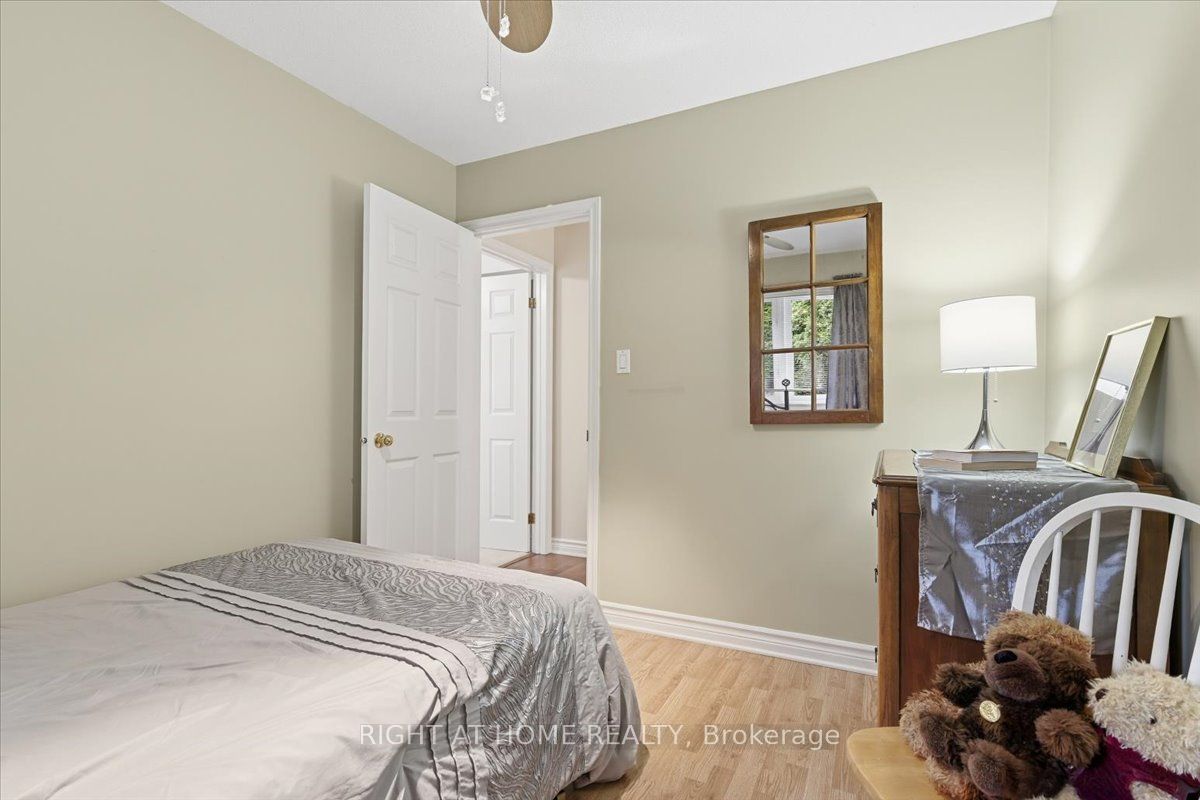 5 St John's Court Property Photo 27