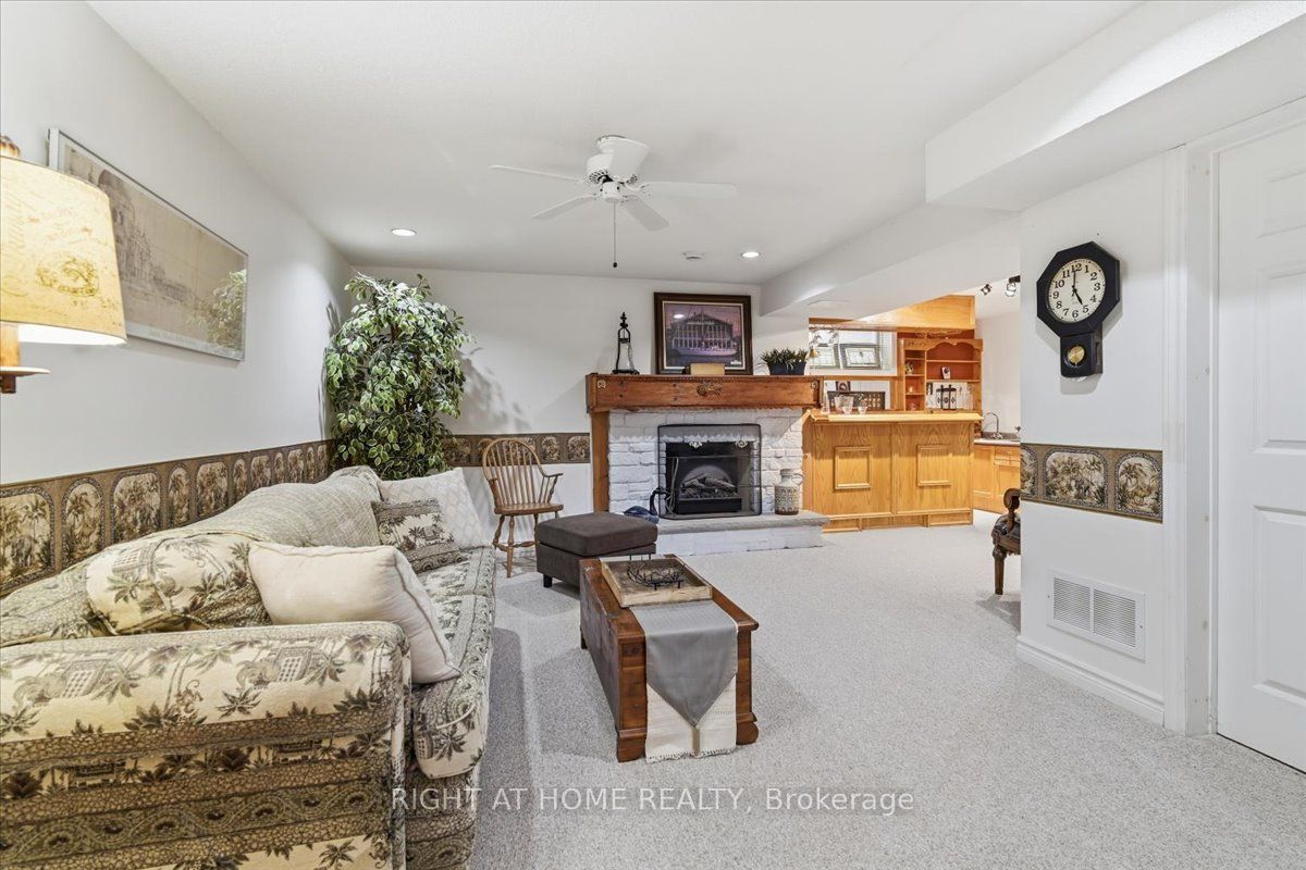 5 St John's Court Property Photo 29