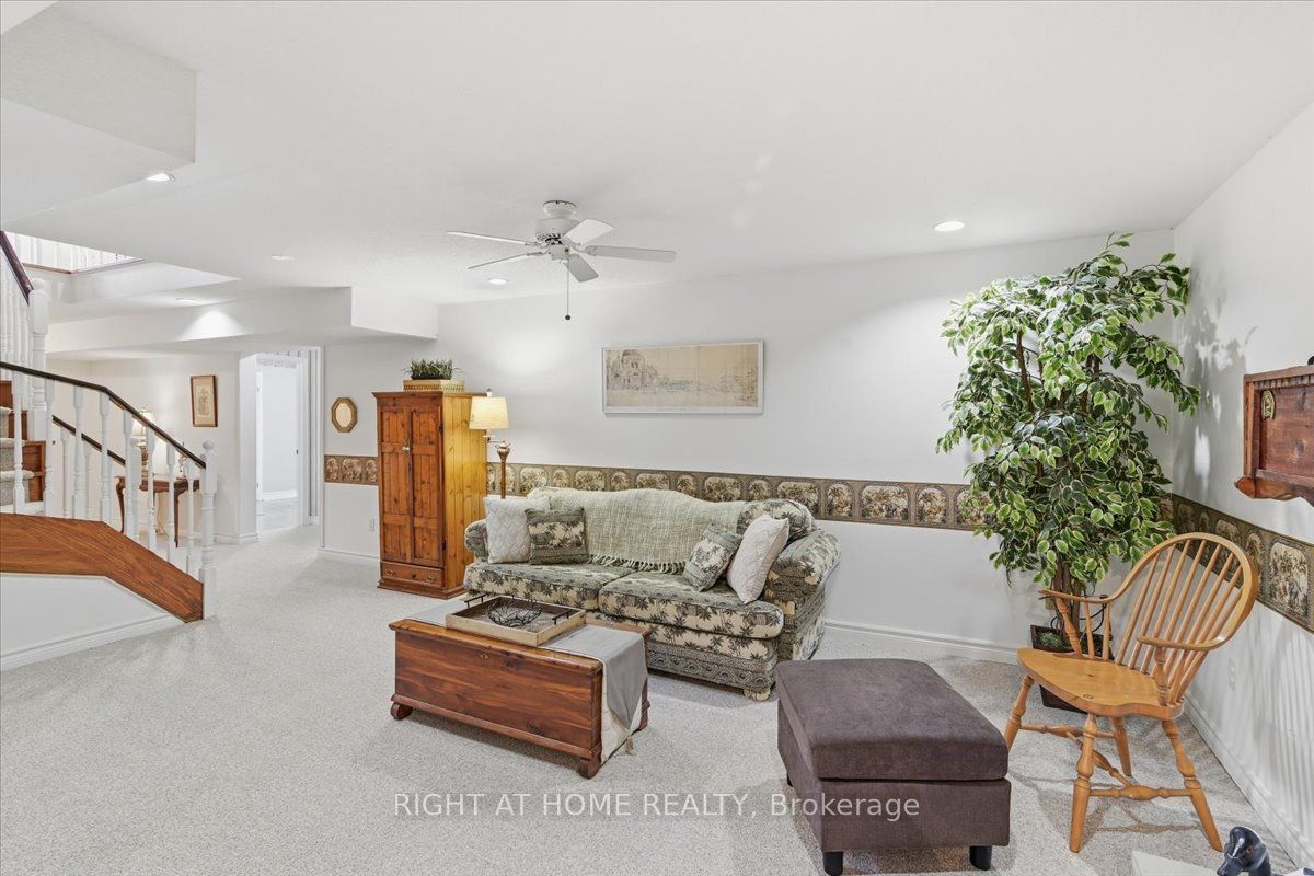 5 St John's Court Property Photo 30
