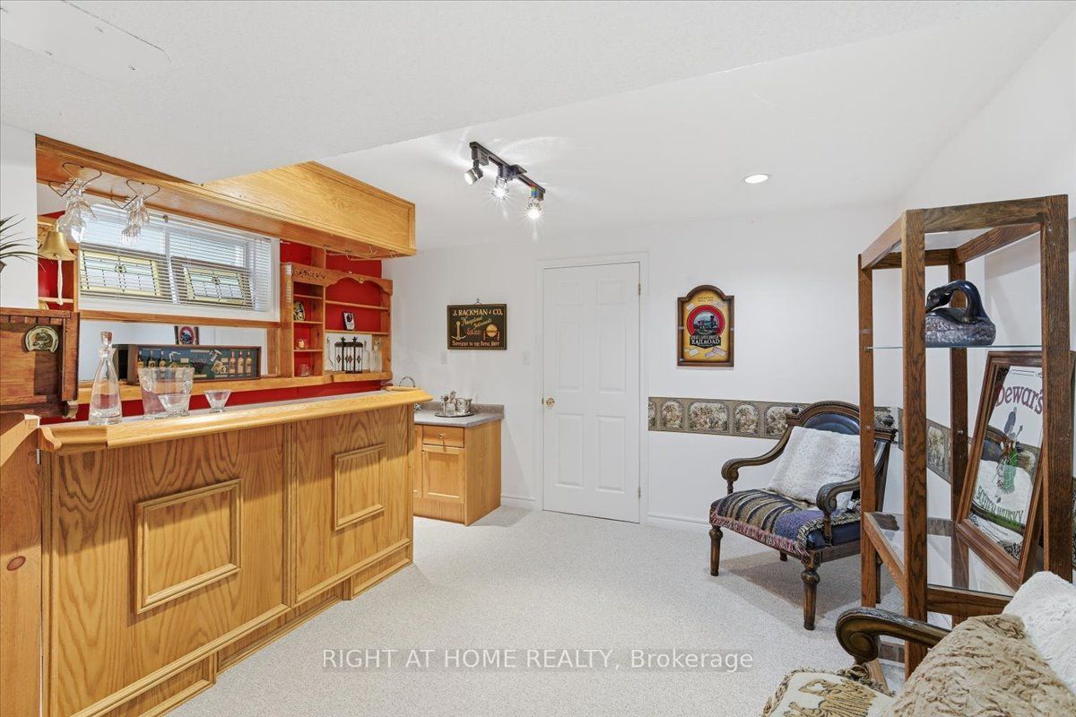 5 St John's Court Property Photo 31