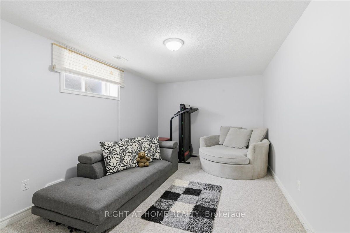 5 St John's Court Property Photo 34