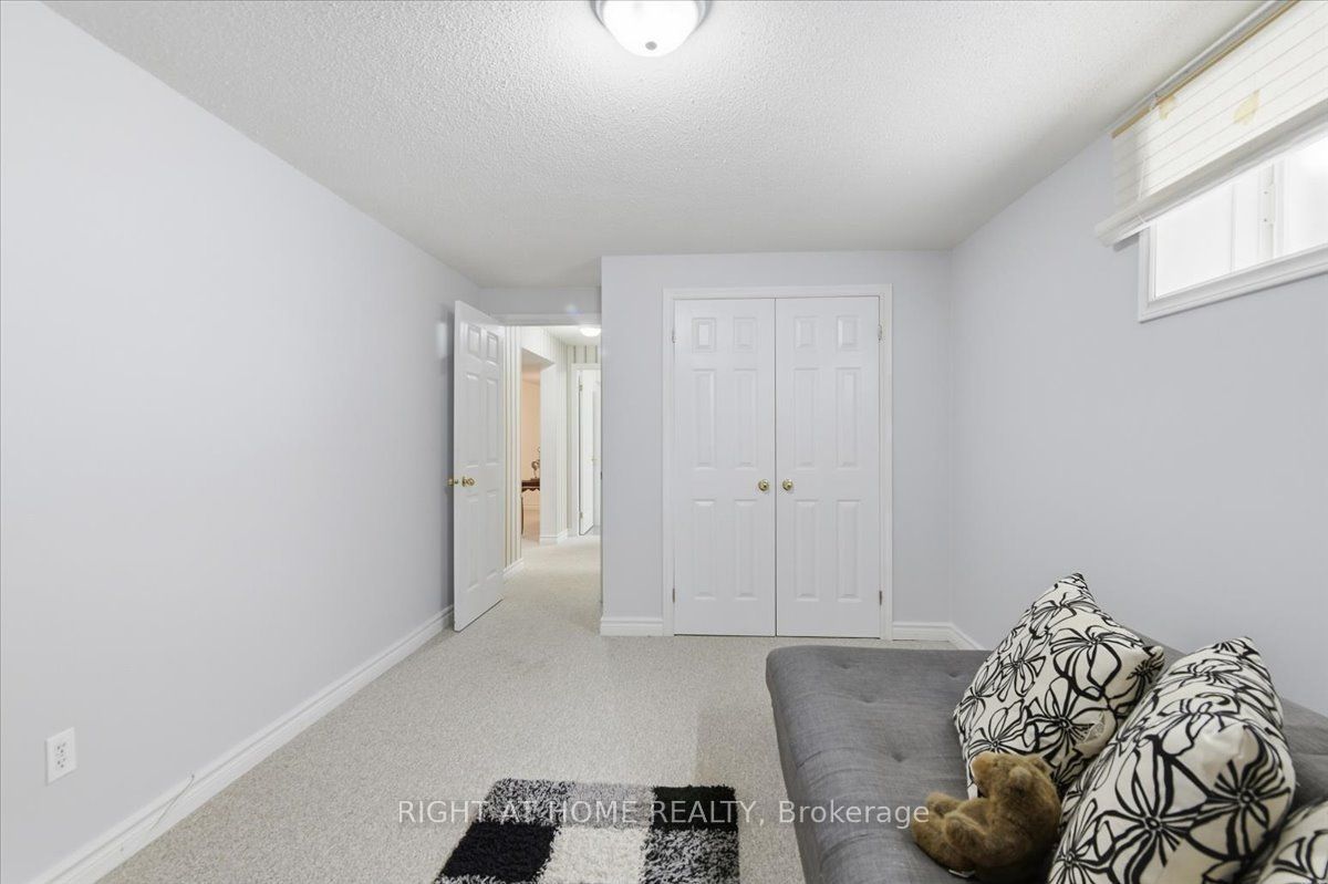 5 St John's Court Property Photo 35