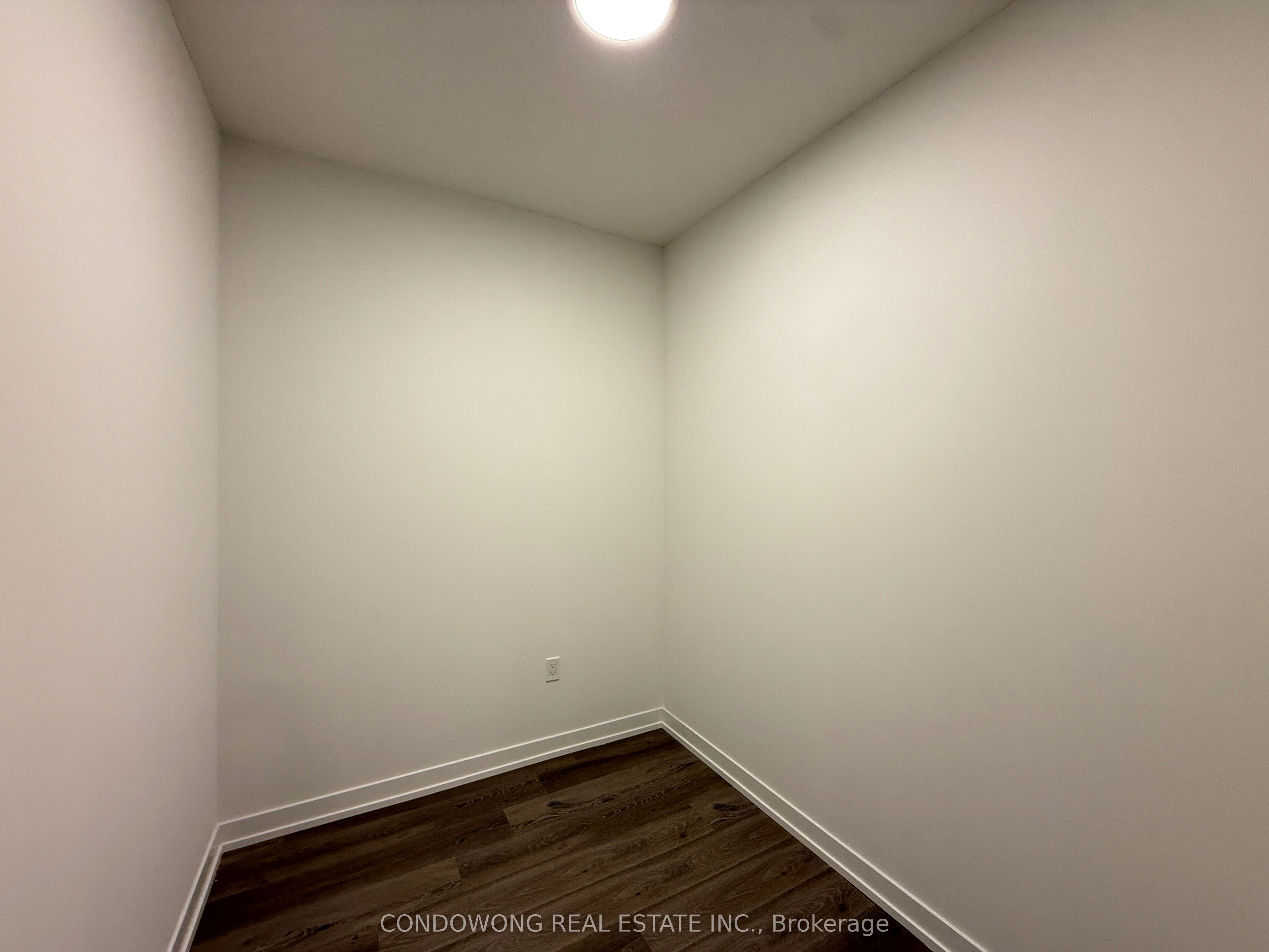 225 Commerce Street 3115 Property Photo 7