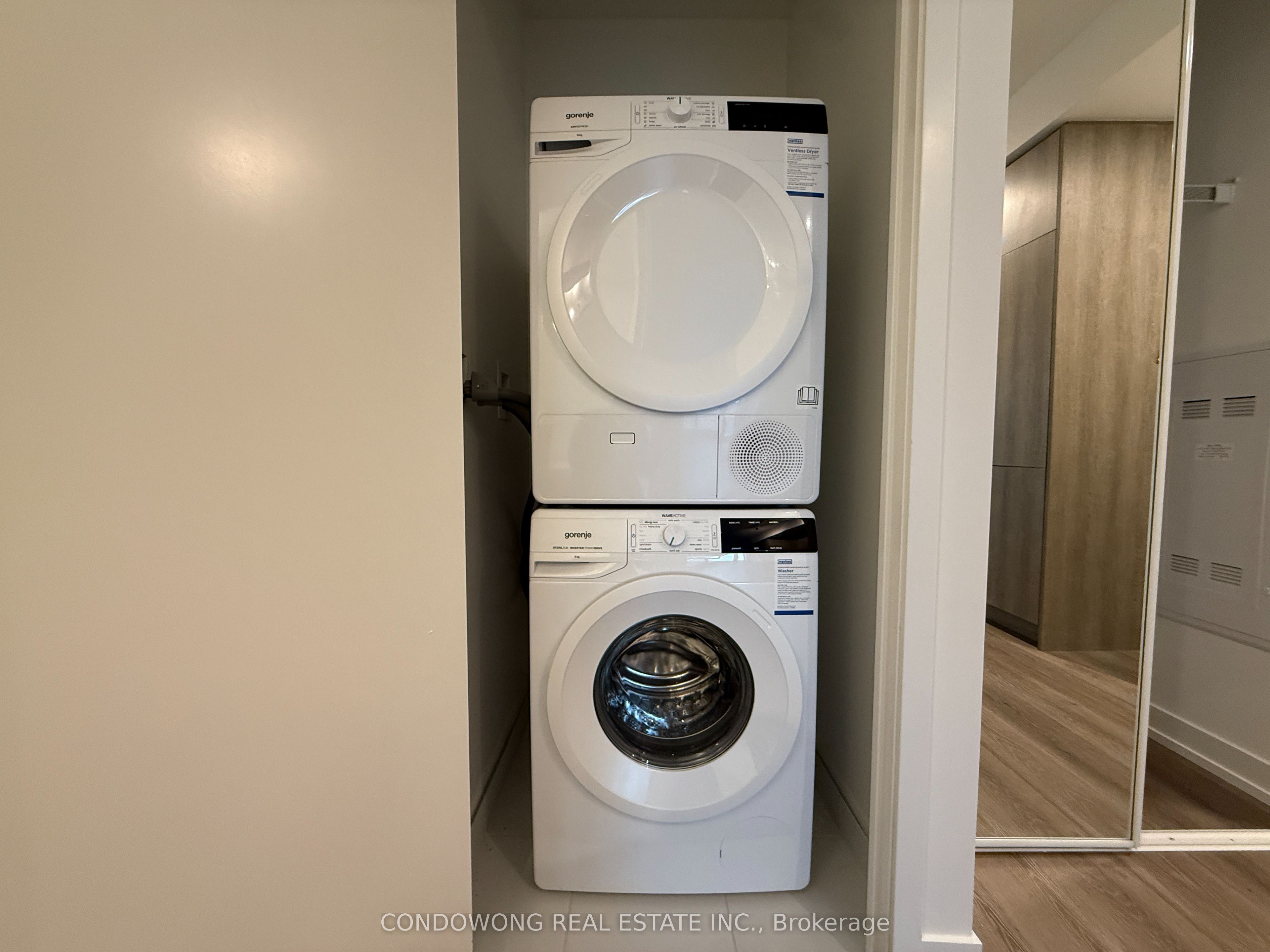 225 Commerce Street 3115 Property Photo 11