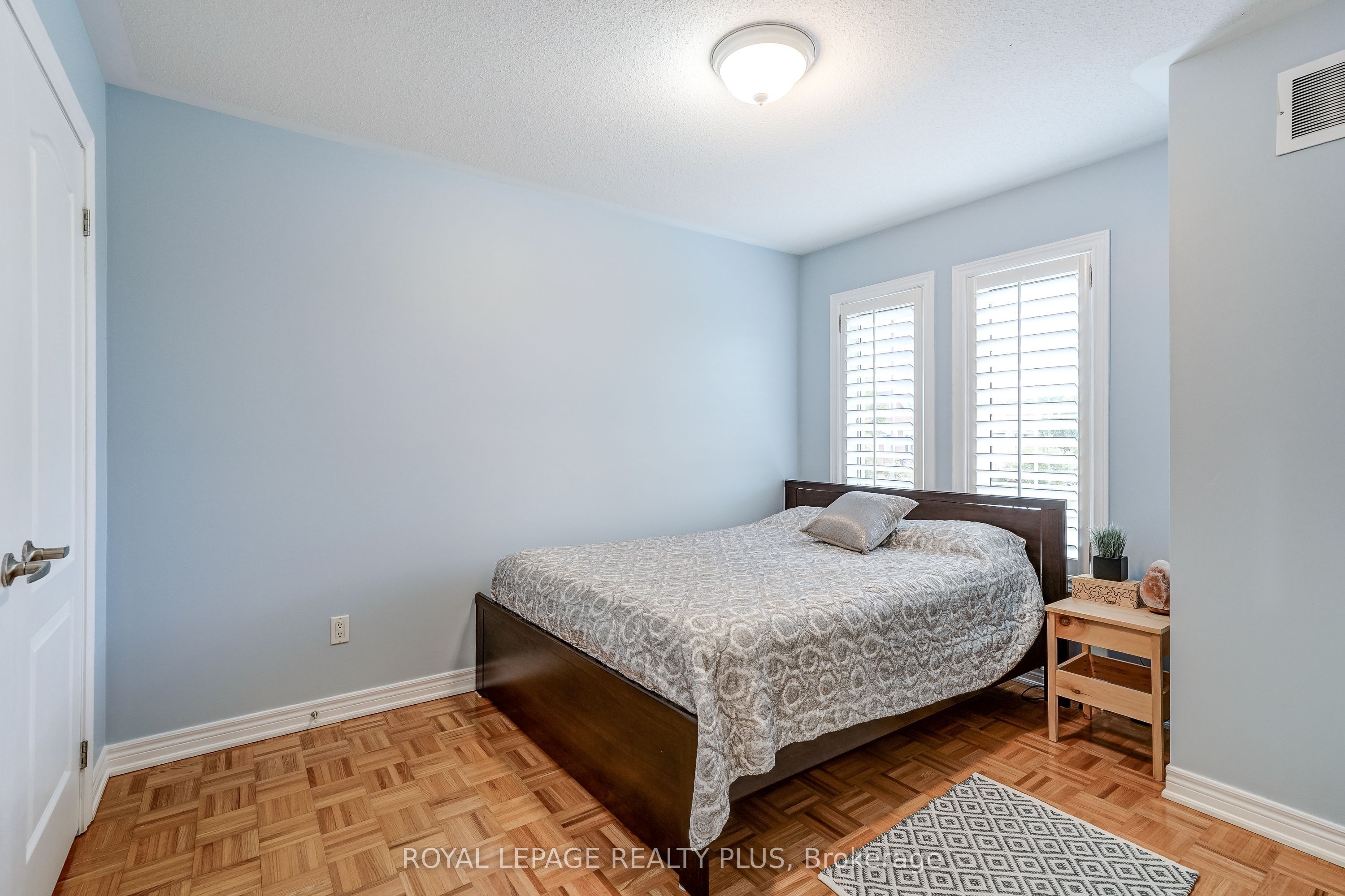 172 Lauderdale Drive Property Photo 13
