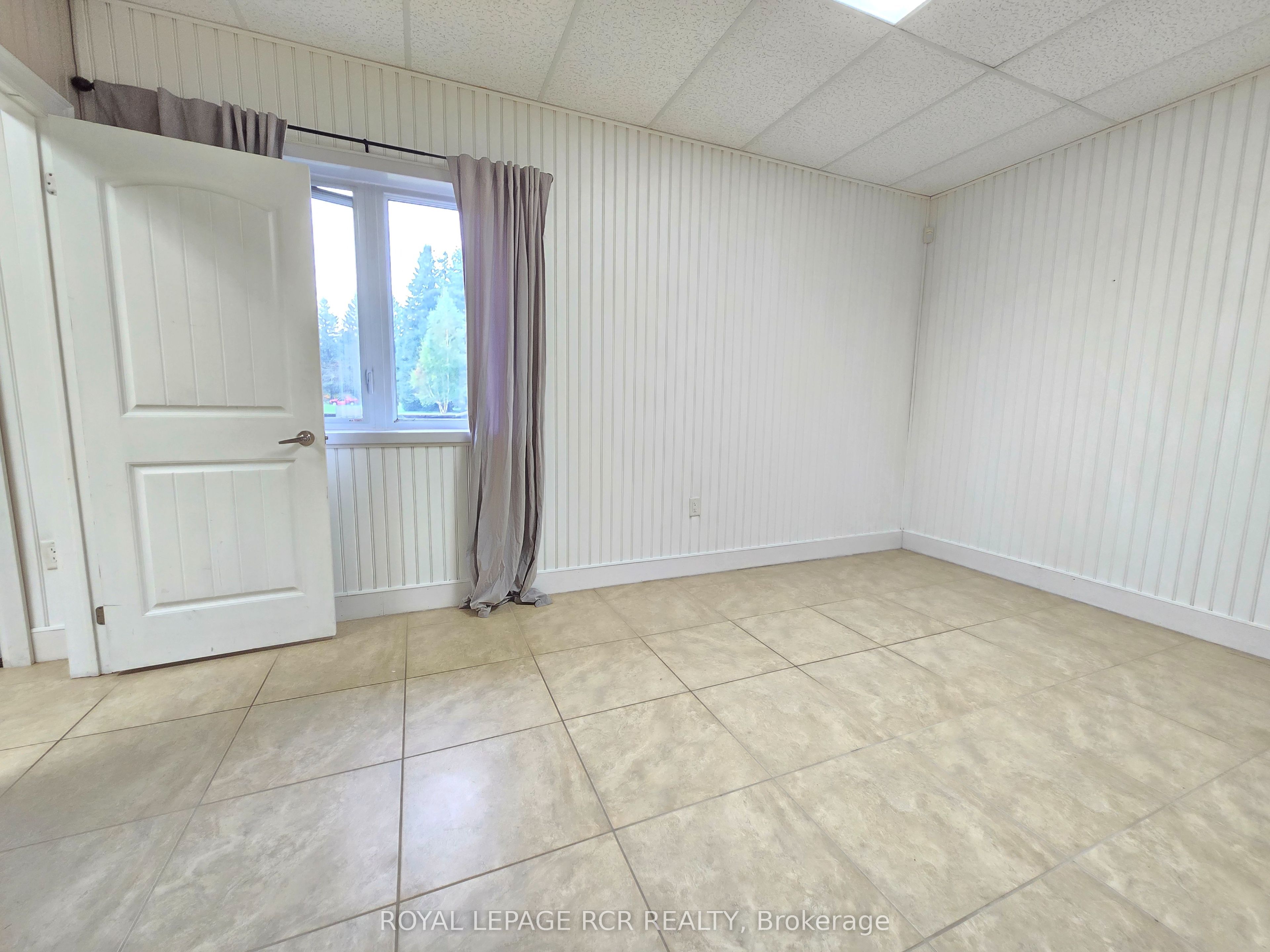 2-341 Queensville Side Road Property Photo 6