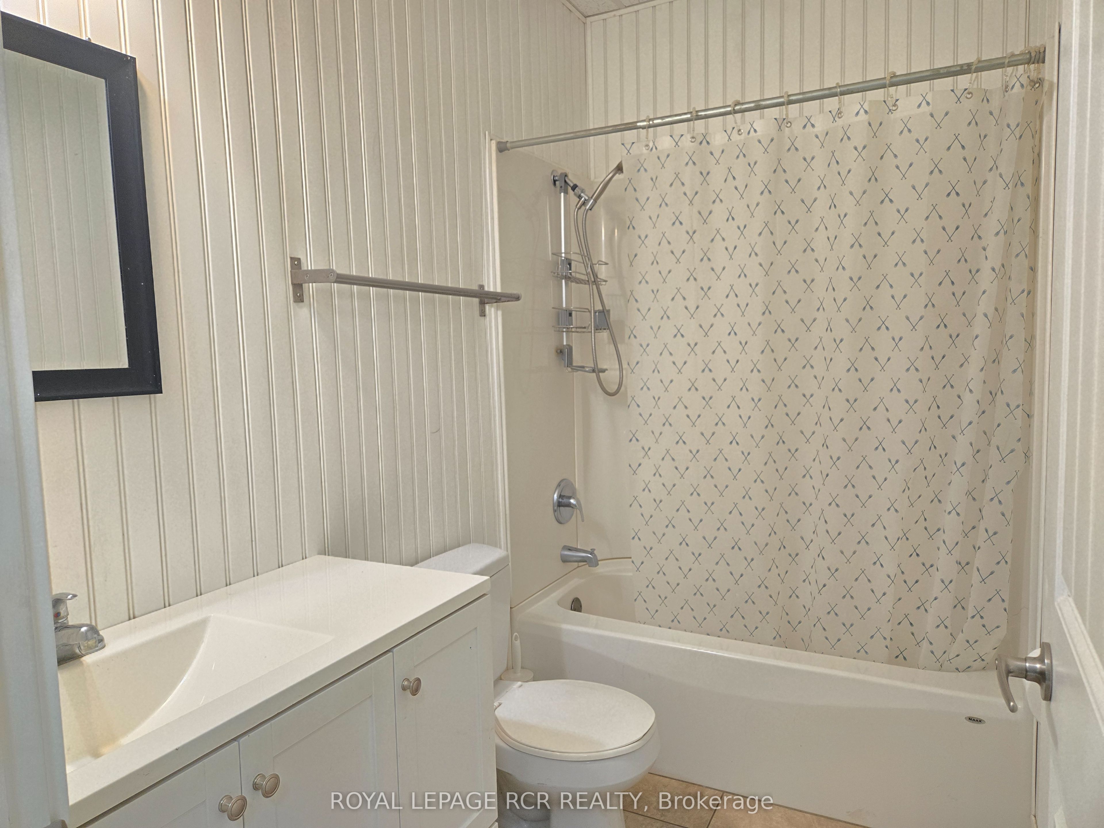2-341 Queensville Side Road Property Photo 7