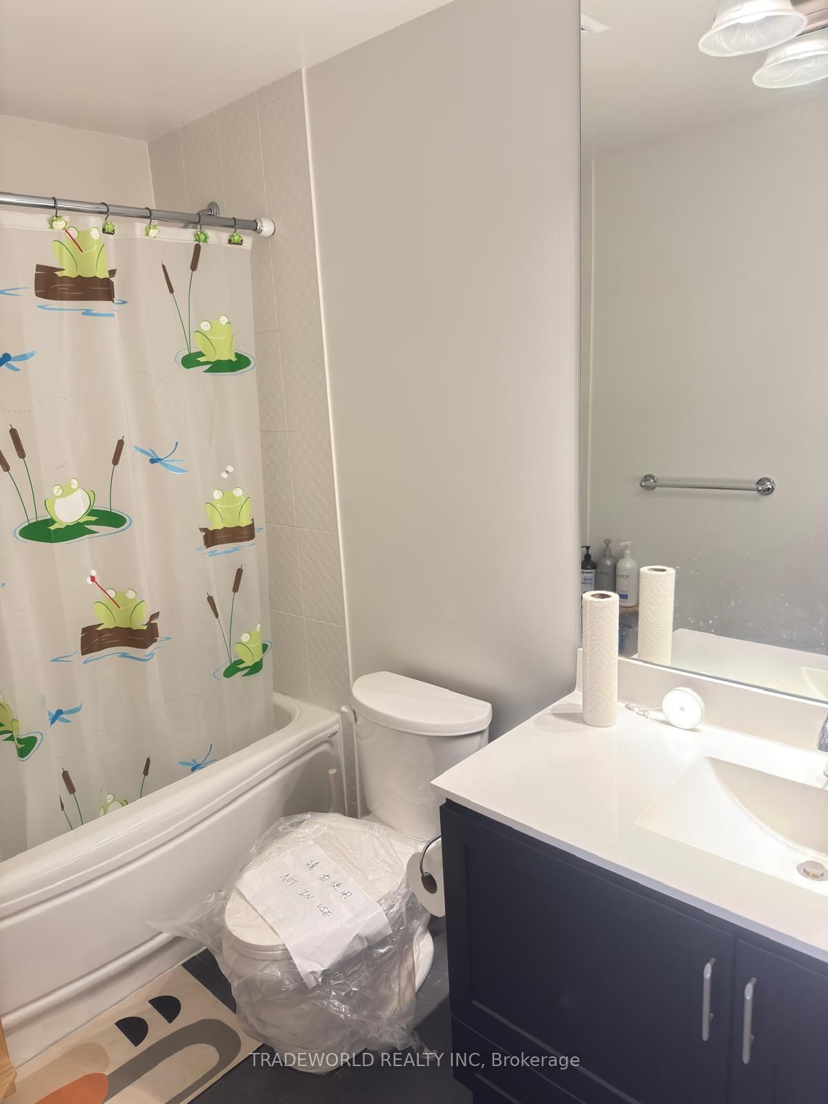 99 South Town Centre Boulevard B-102 Property Photo 12