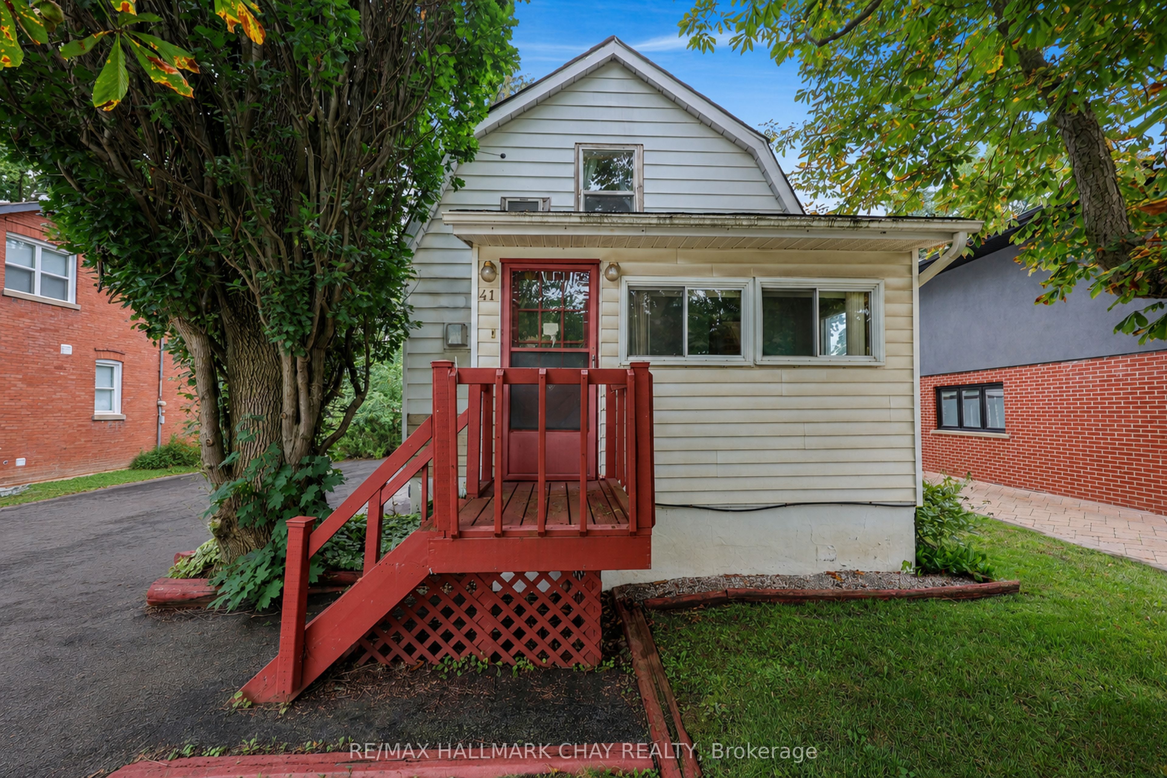 41 Mill Street E Property Photo 8