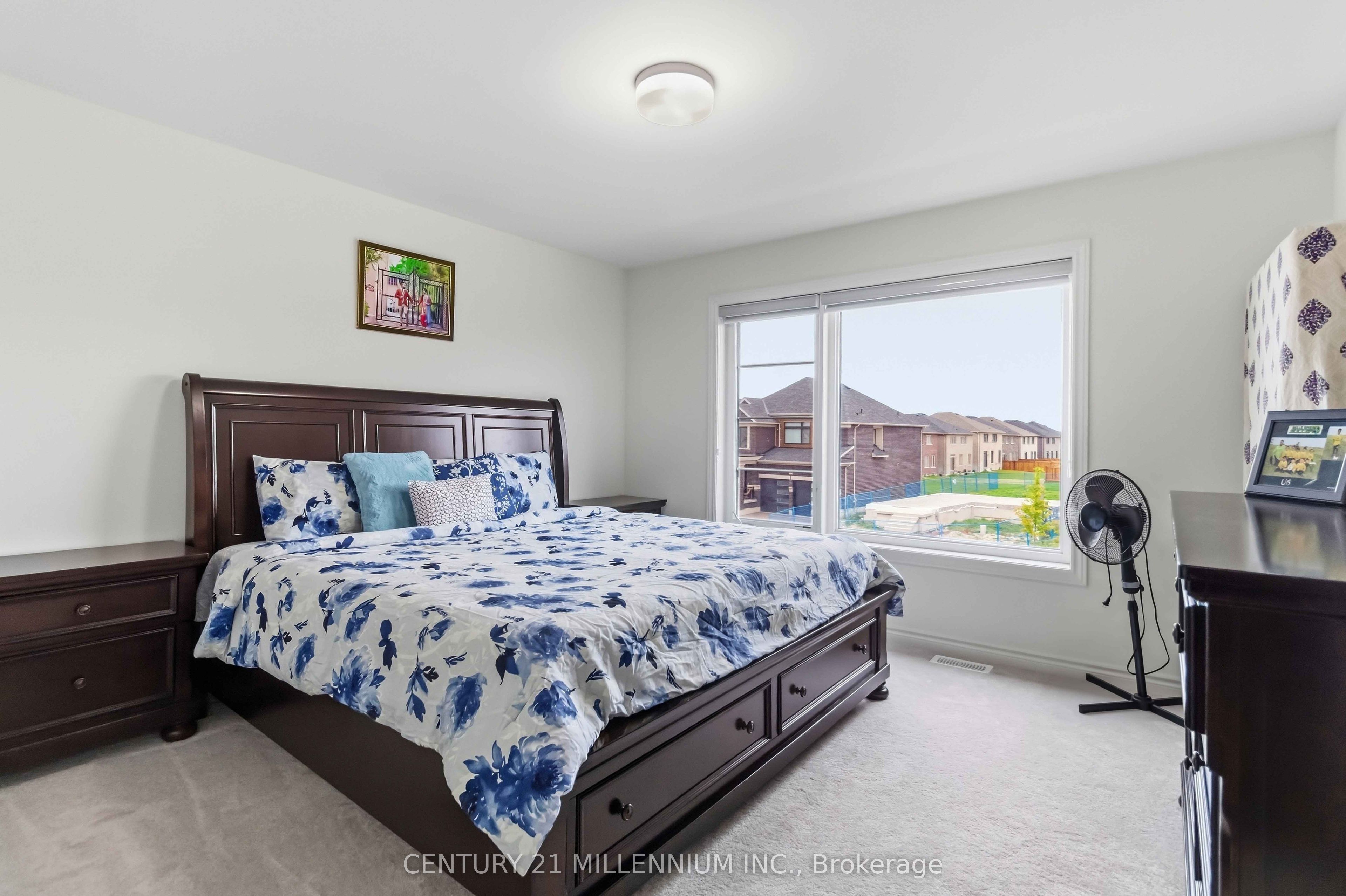 24 Mayapple Street Property Photo 12