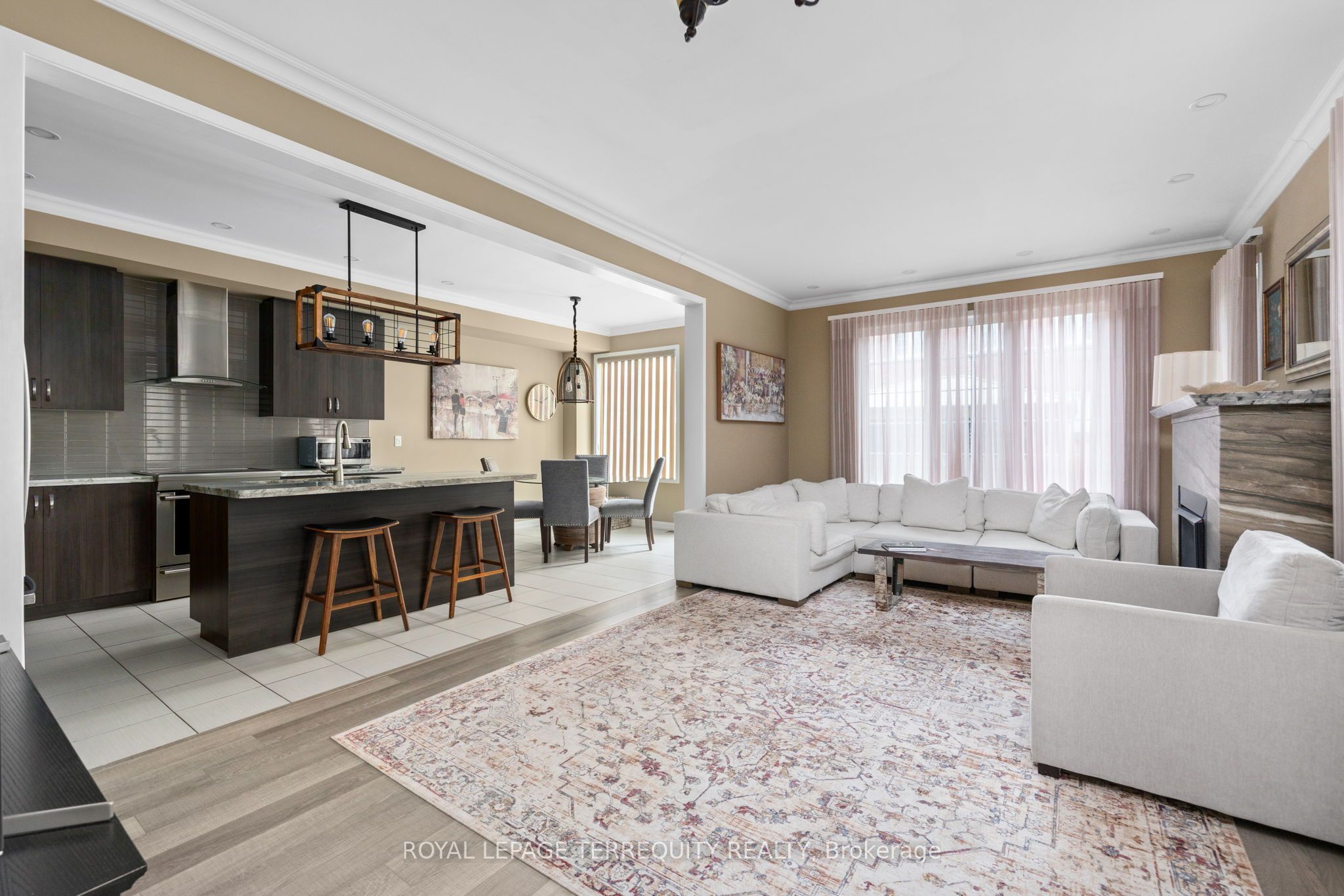 22 Harcourt Street Property Photo 6