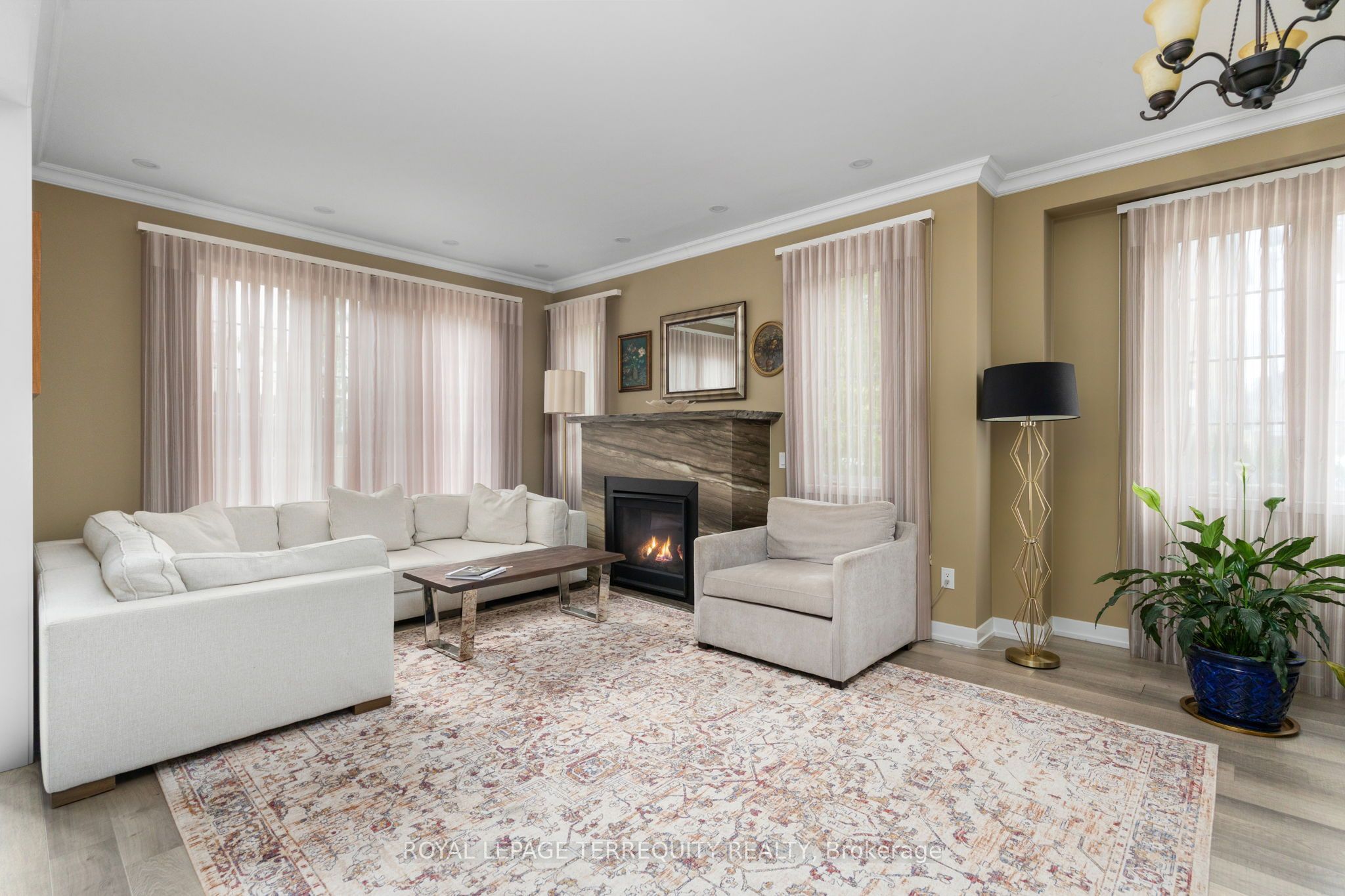 22 Harcourt Street Property Photo 7