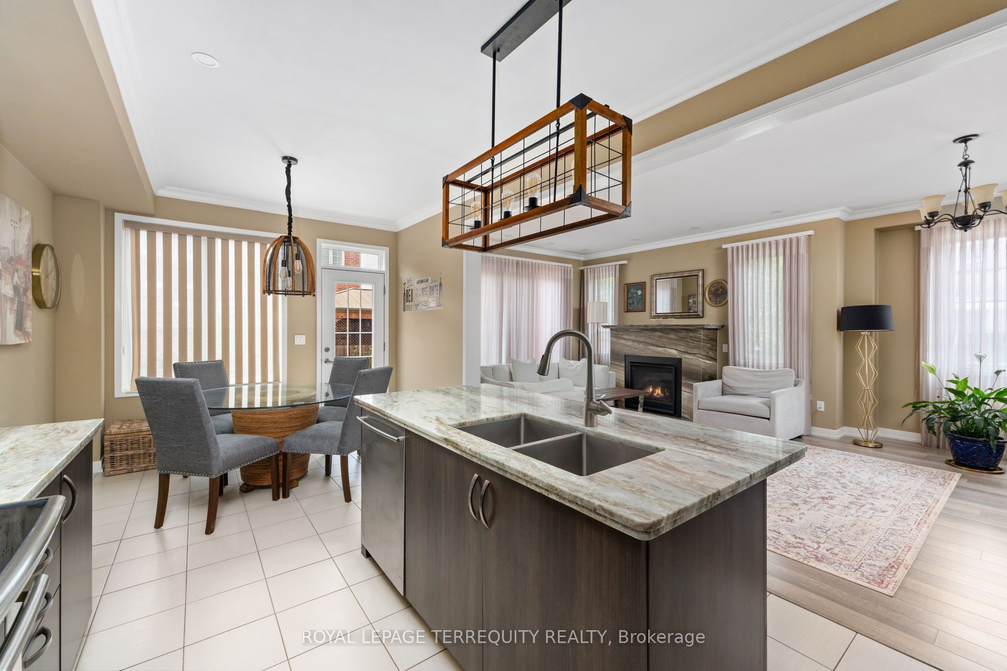 22 Harcourt Street Property Photo 12