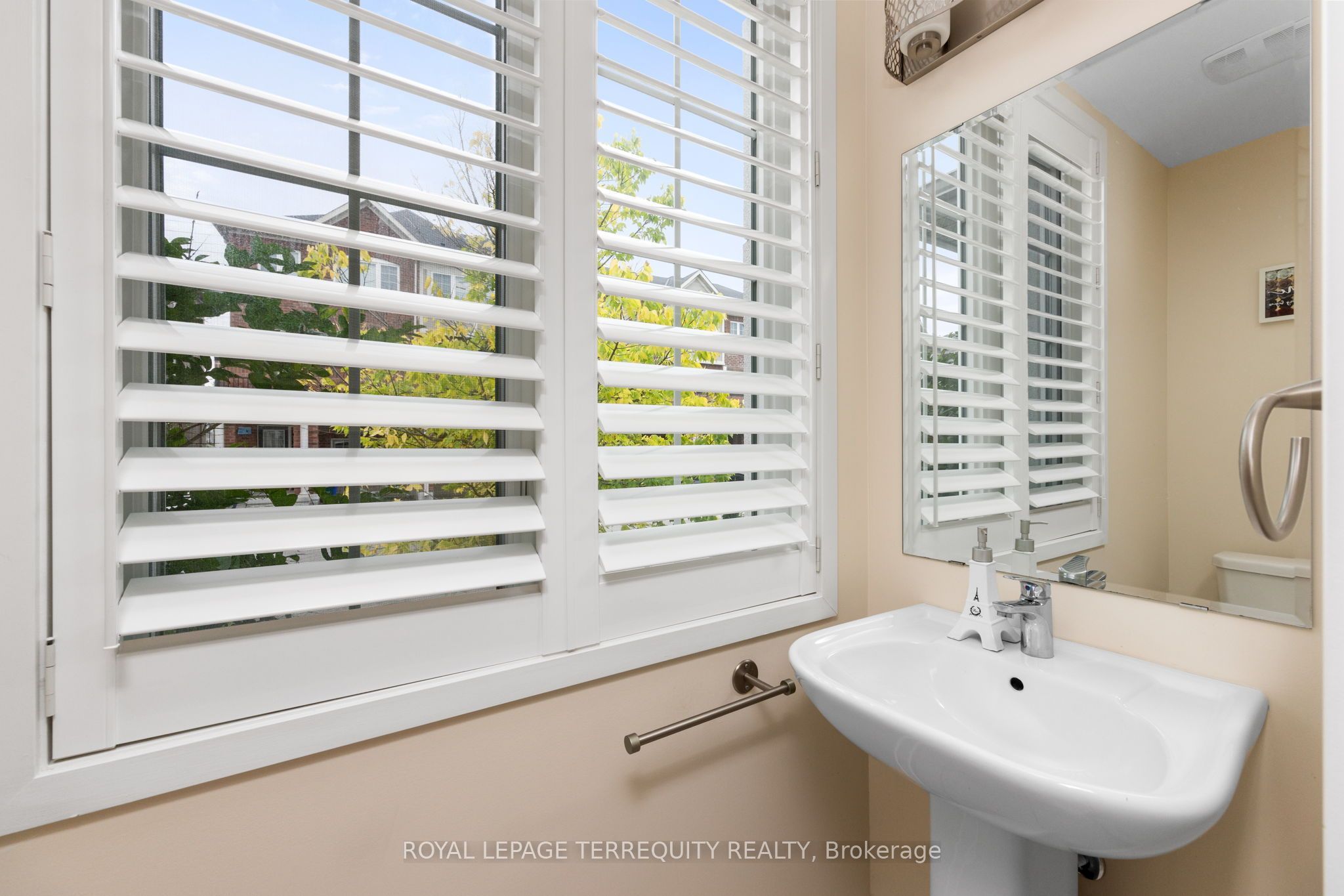 22 Harcourt Street Property Photo 18