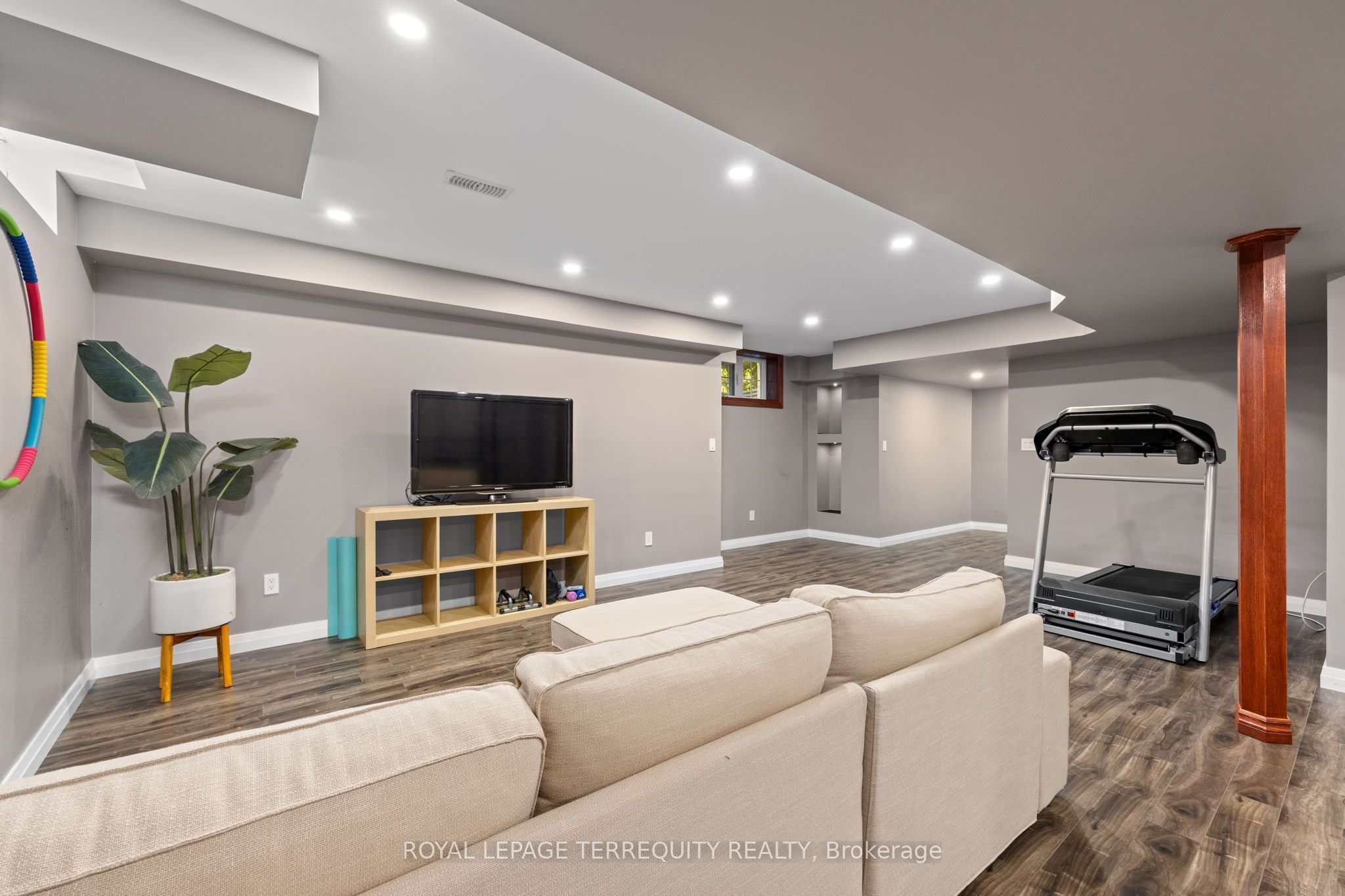 22 Harcourt Street Property Photo 33