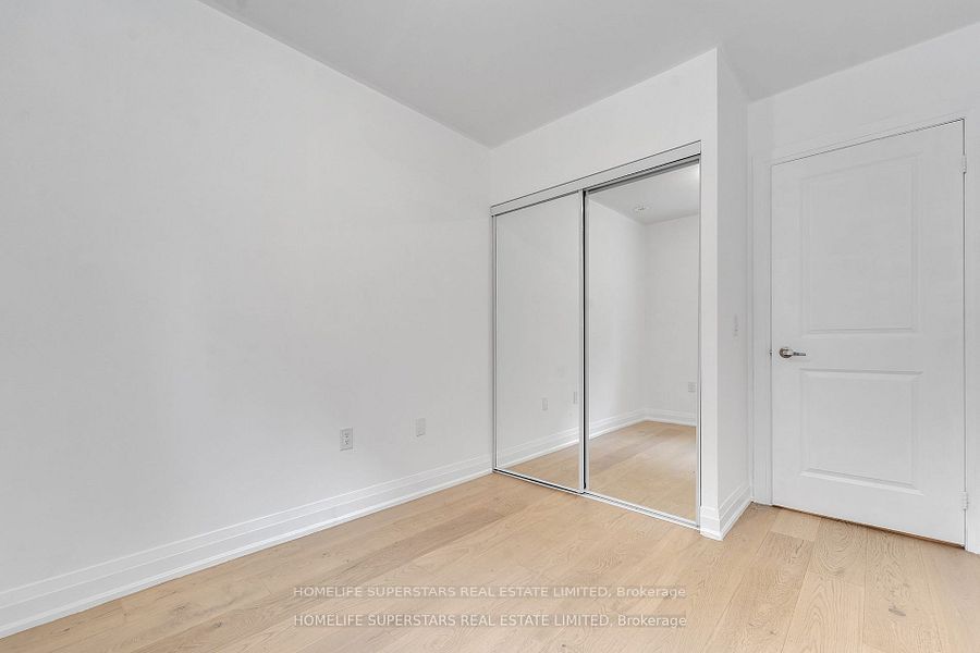 5299 Highway 7 Street C-302 Property Photo 9