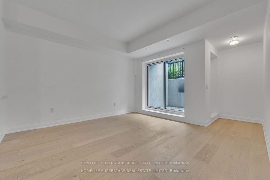 5299 Highway 7 Street C-302 Property Photo 12