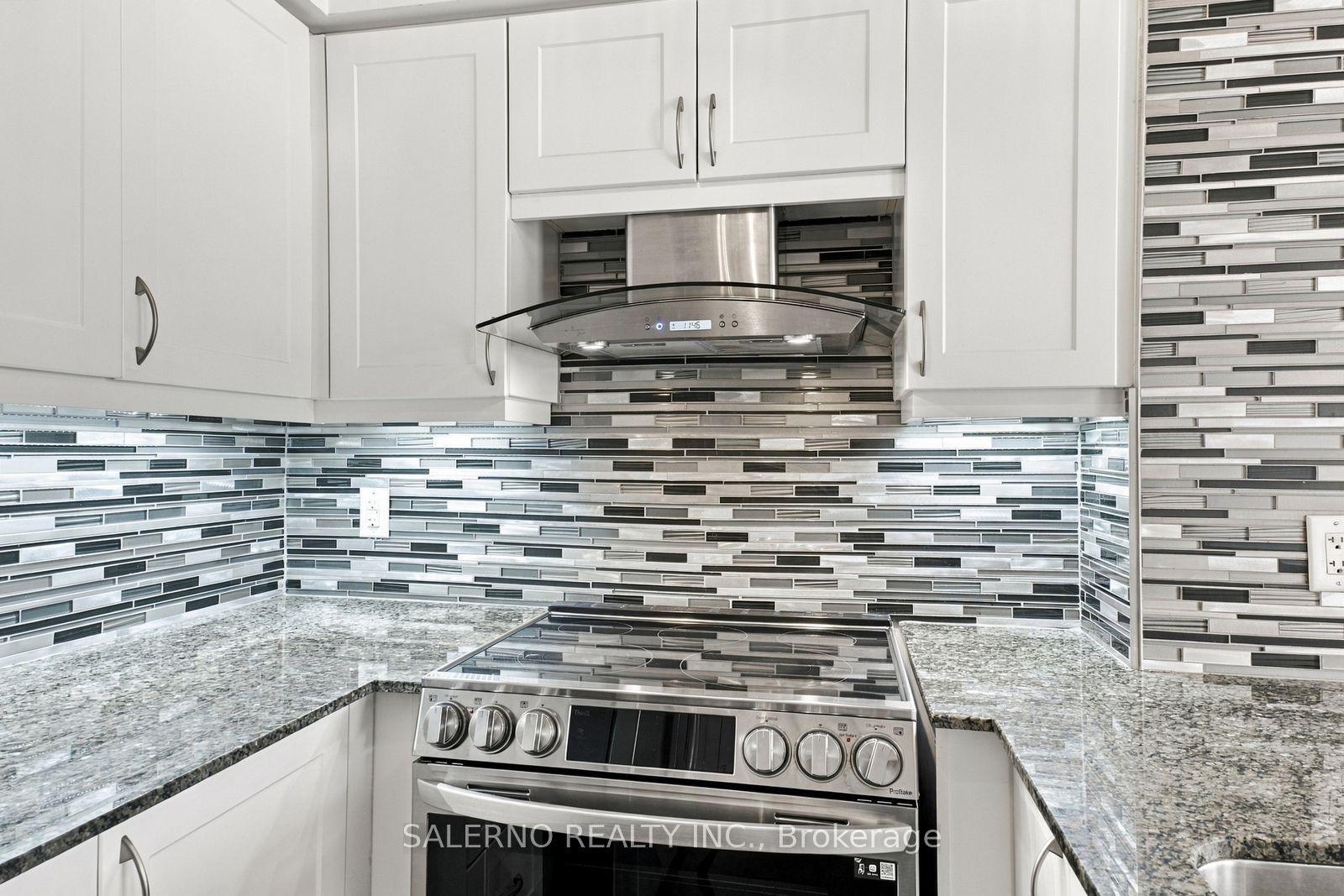 4700 Highway 7 319 Property Photo 10