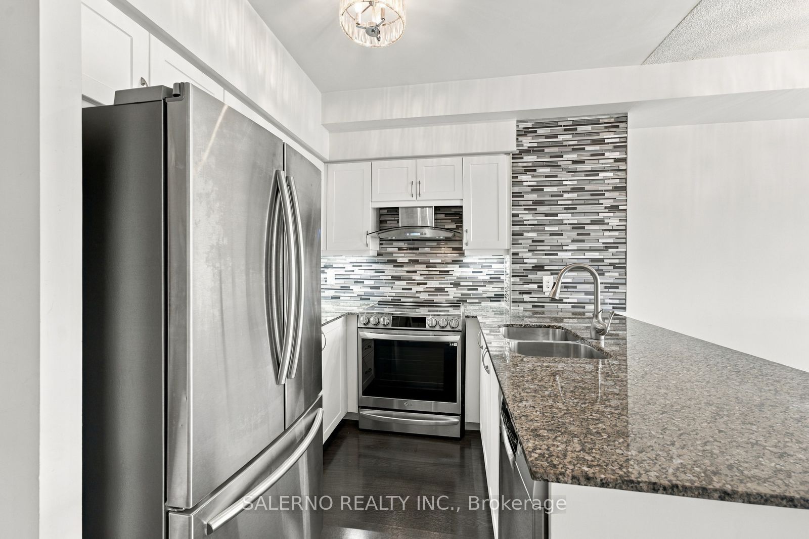 4700 Highway 7 319 Property Photo 11