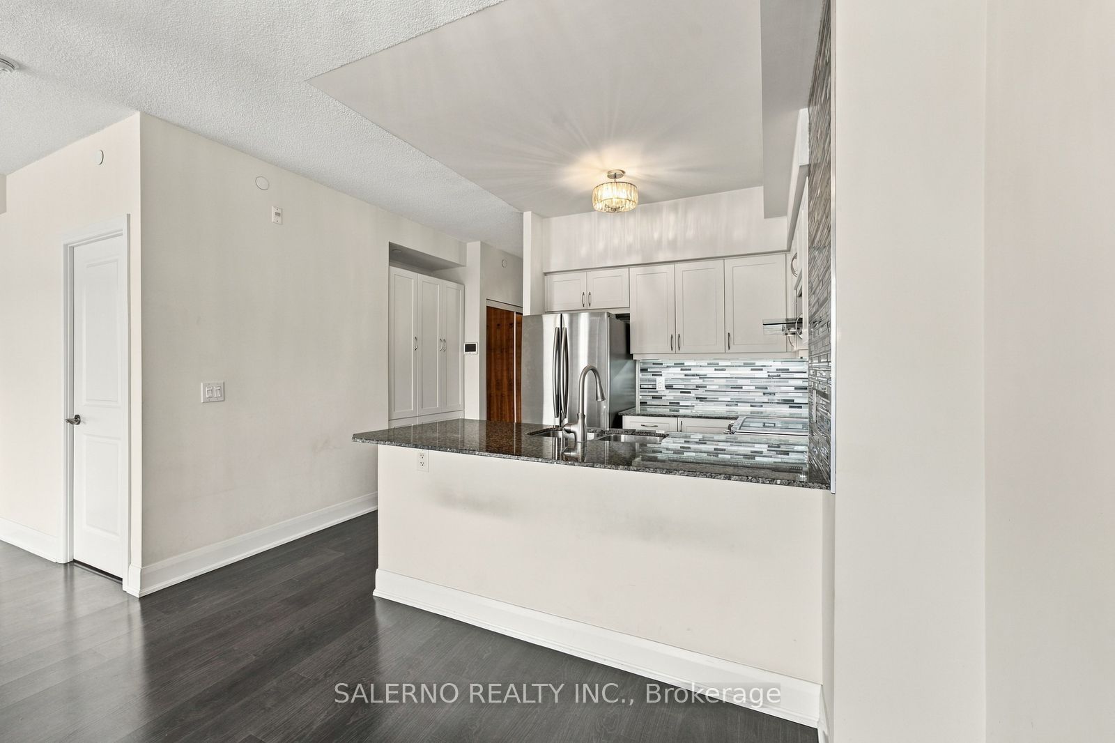 4700 Highway 7 319 Property Photo 14