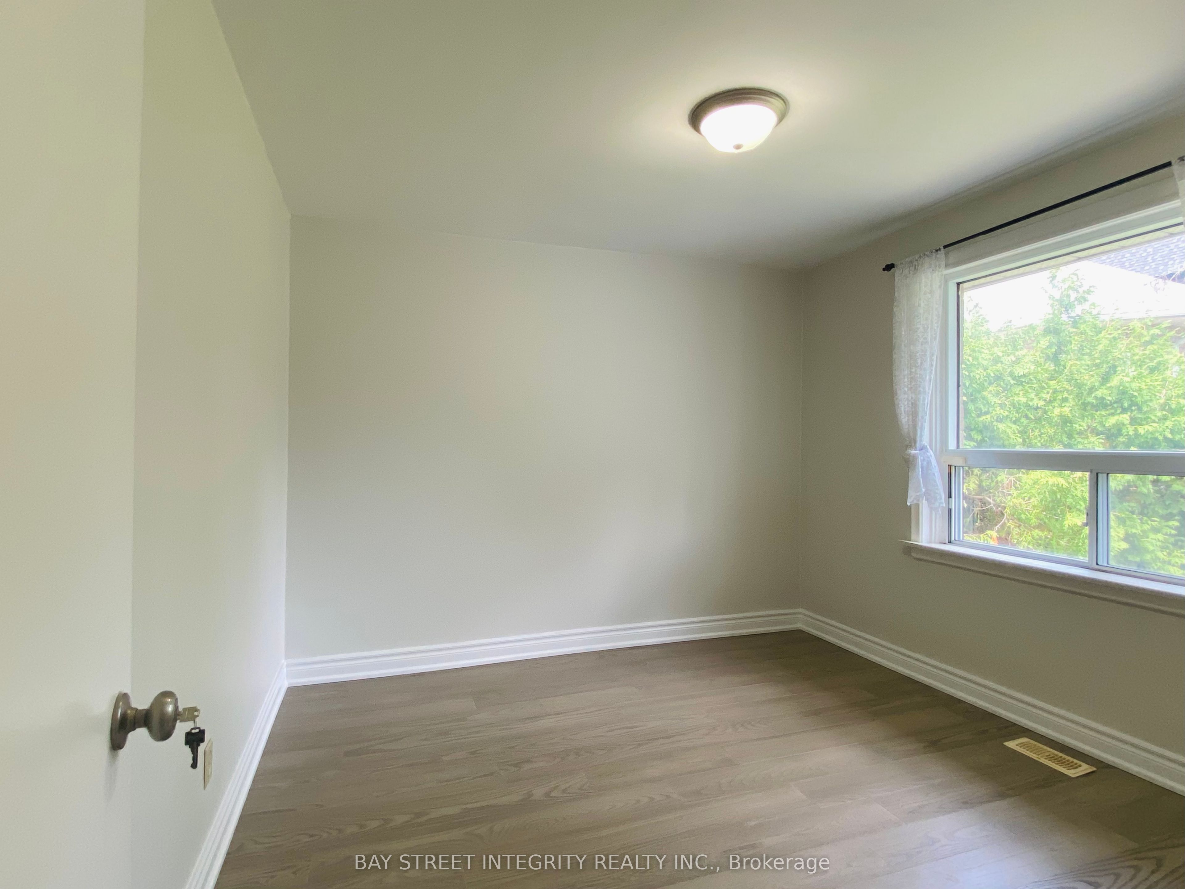 207 Maple Avenue Property Photo 11