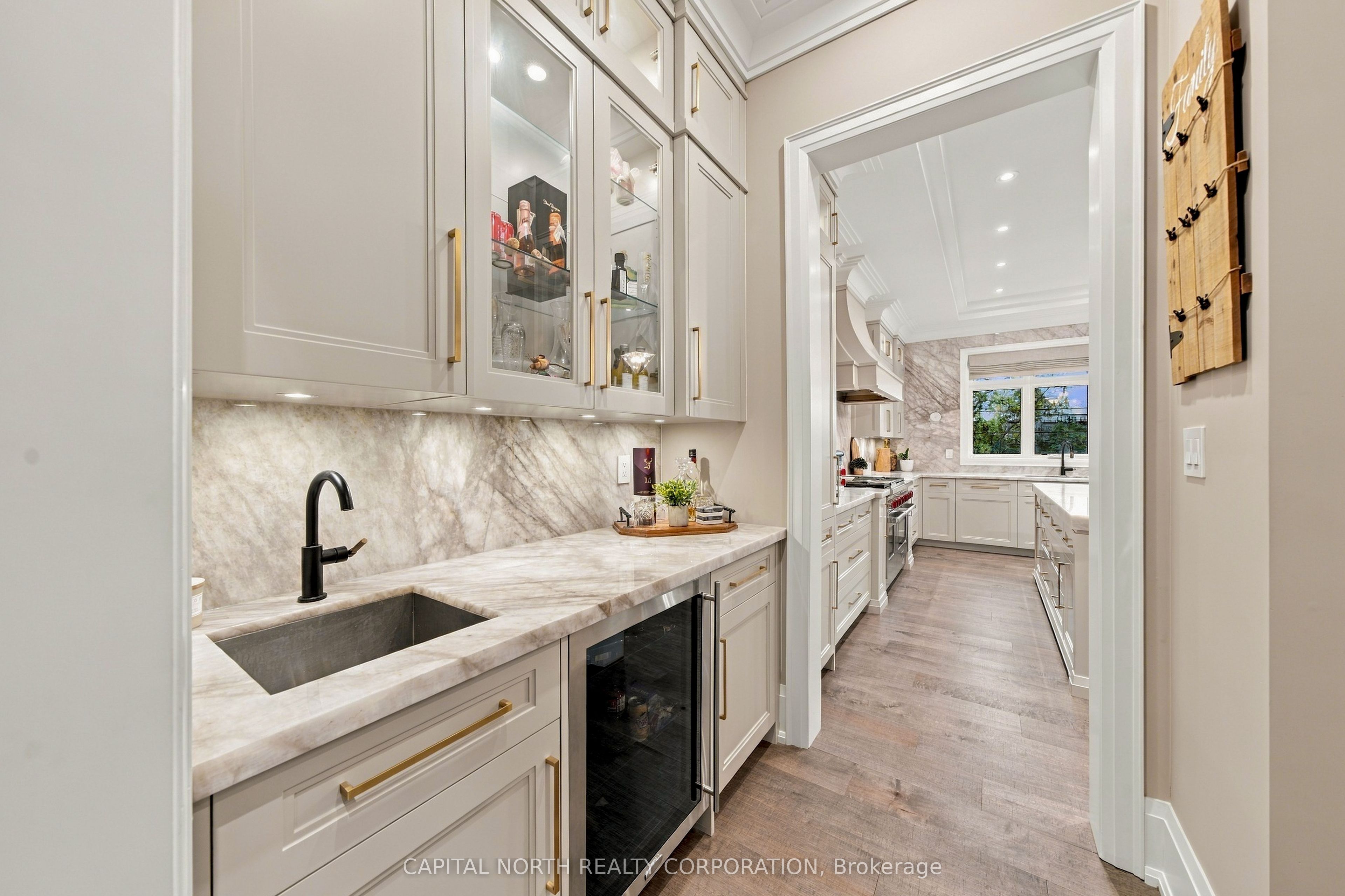 52 Mike Boshevski Court Property Photo 8