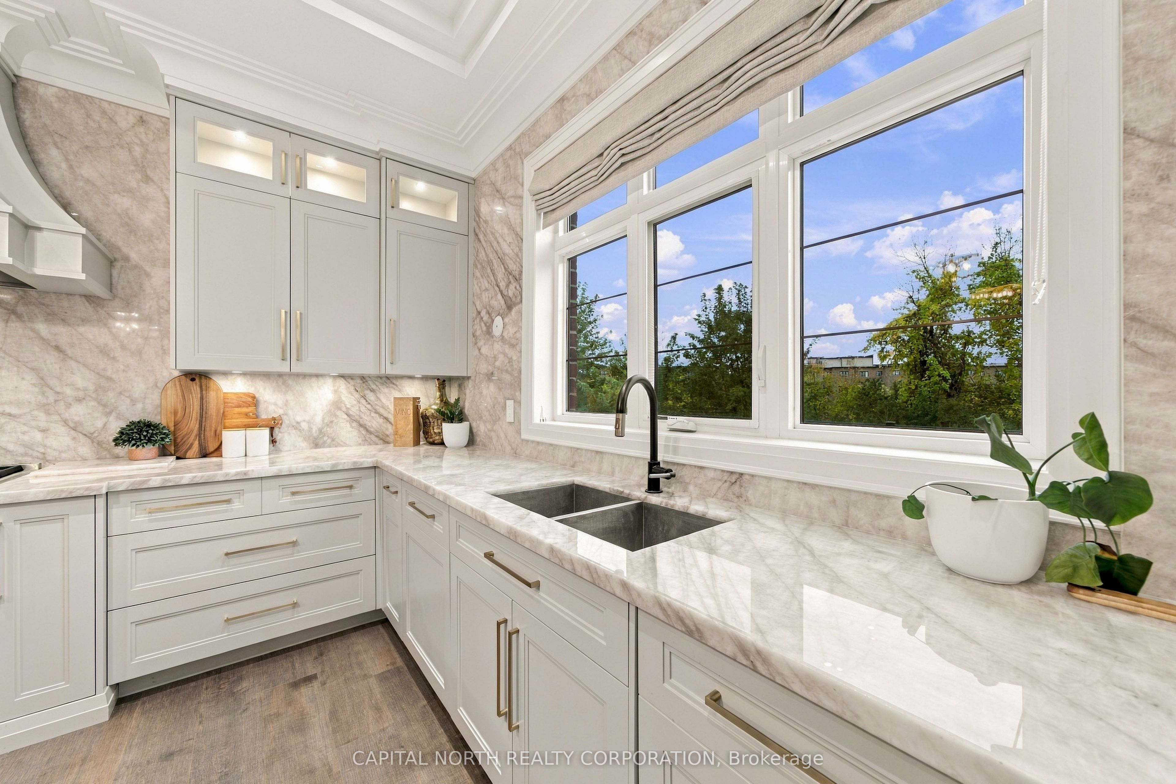 52 Mike Boshevski Court Property Photo 13