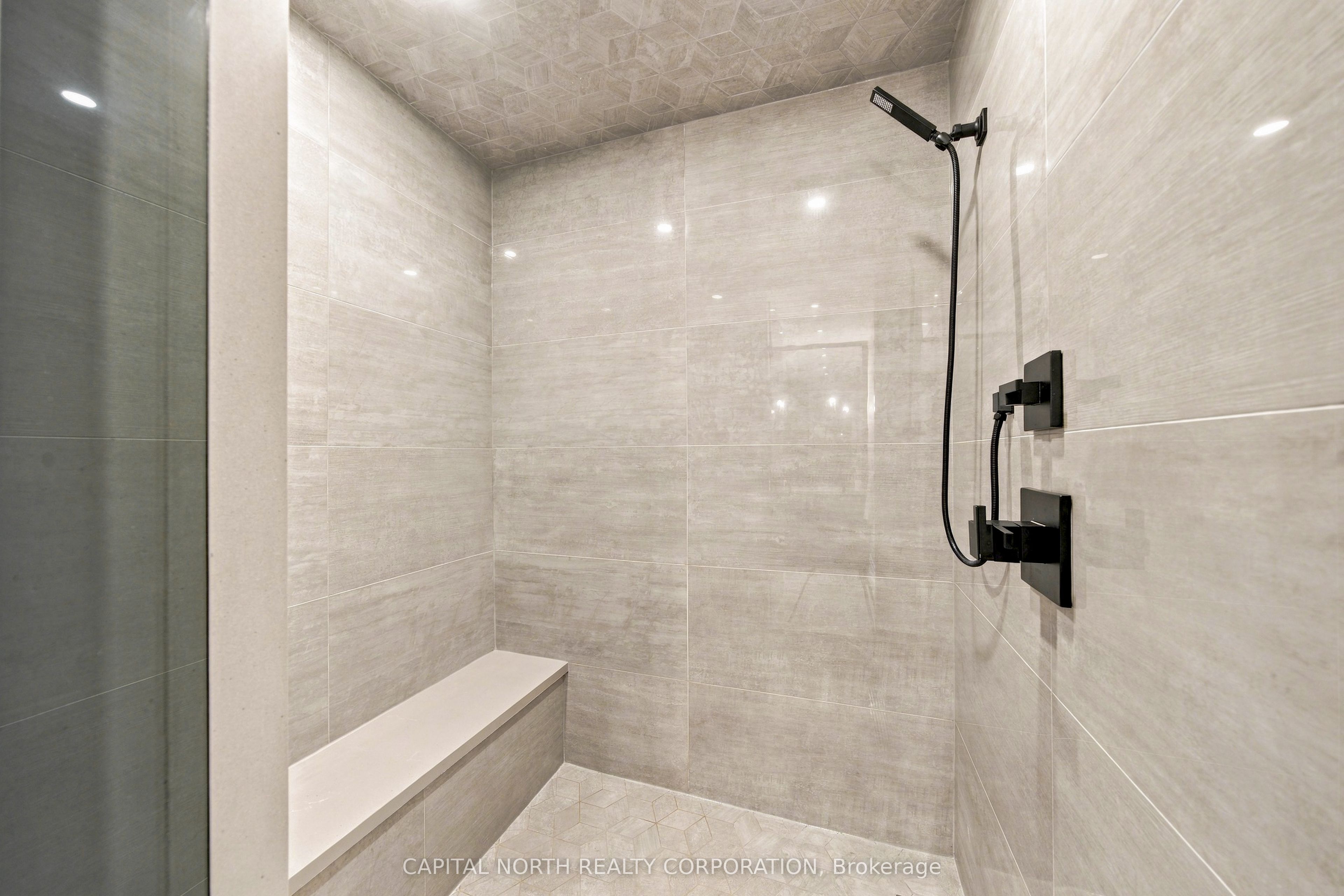 52 Mike Boshevski Court Property Photo 25
