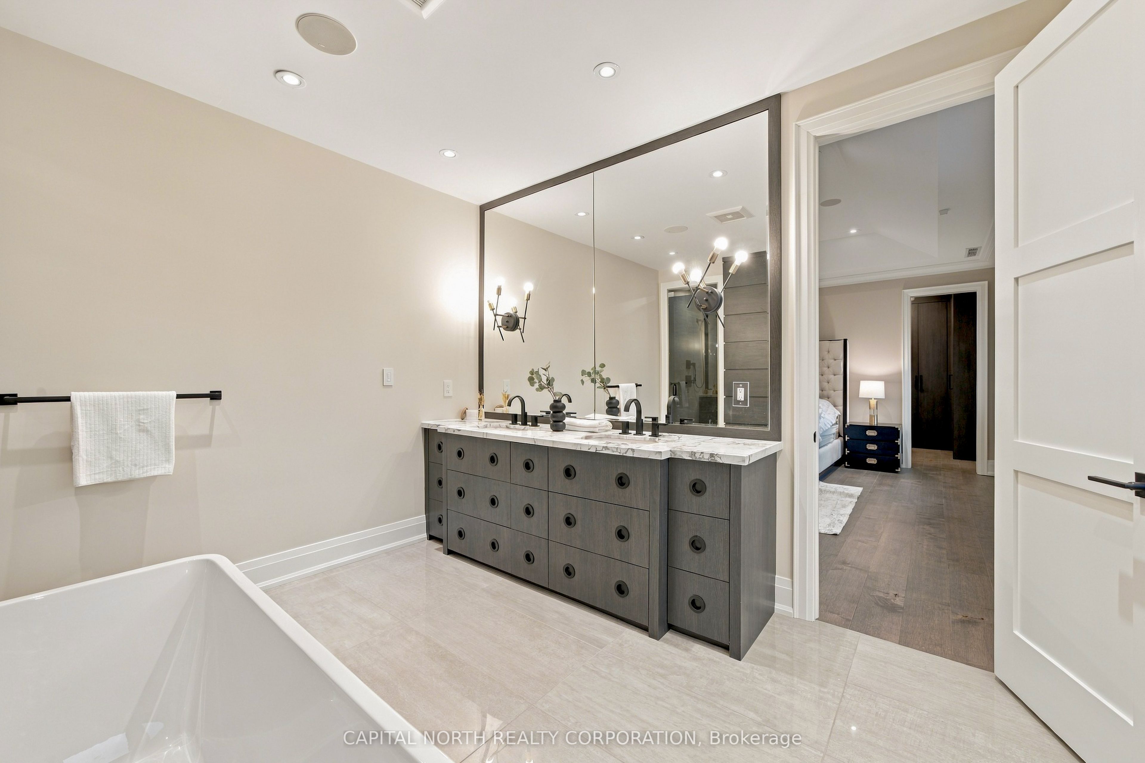 52 Mike Boshevski Court Property Photo 26