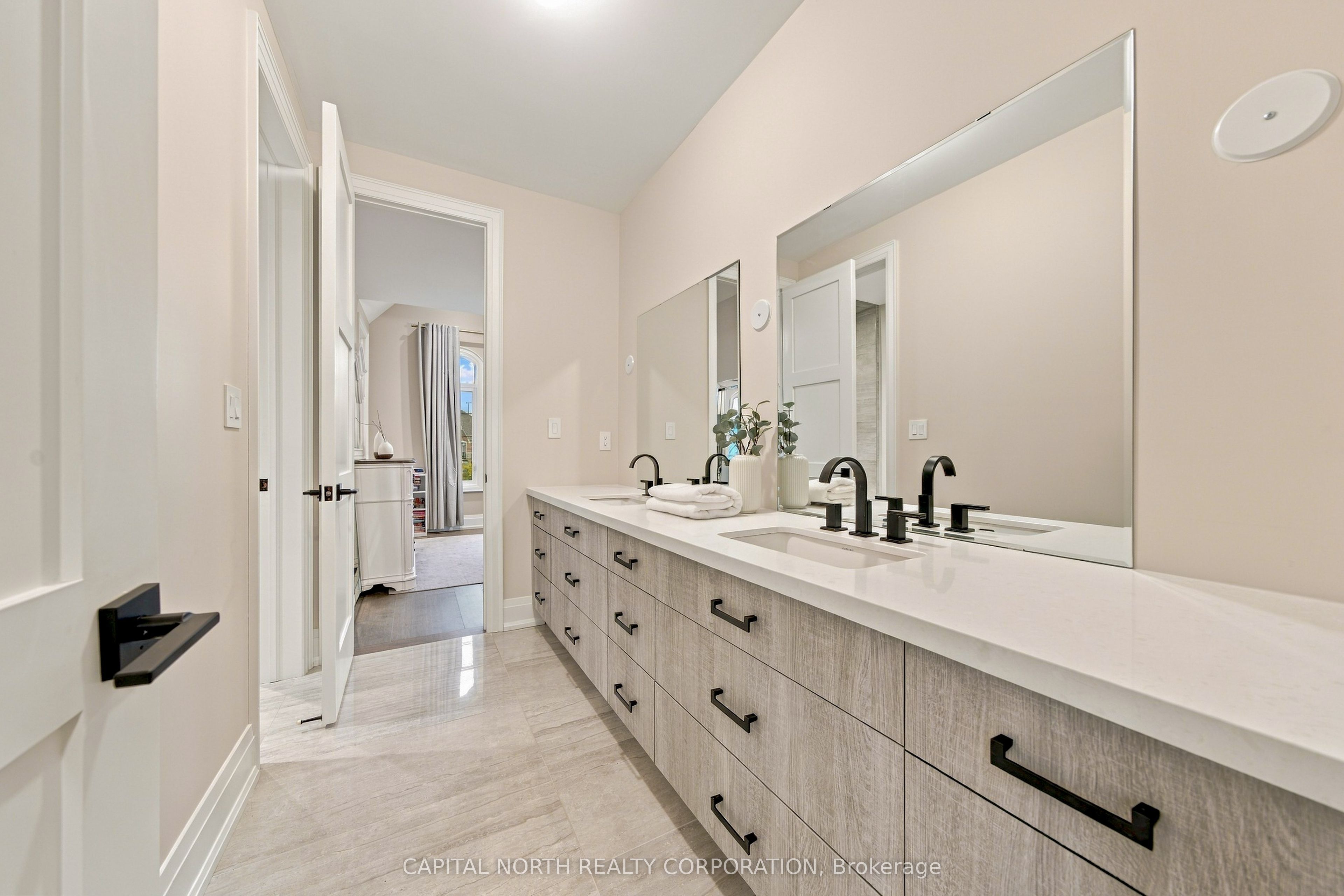 52 Mike Boshevski Court Property Photo 29
