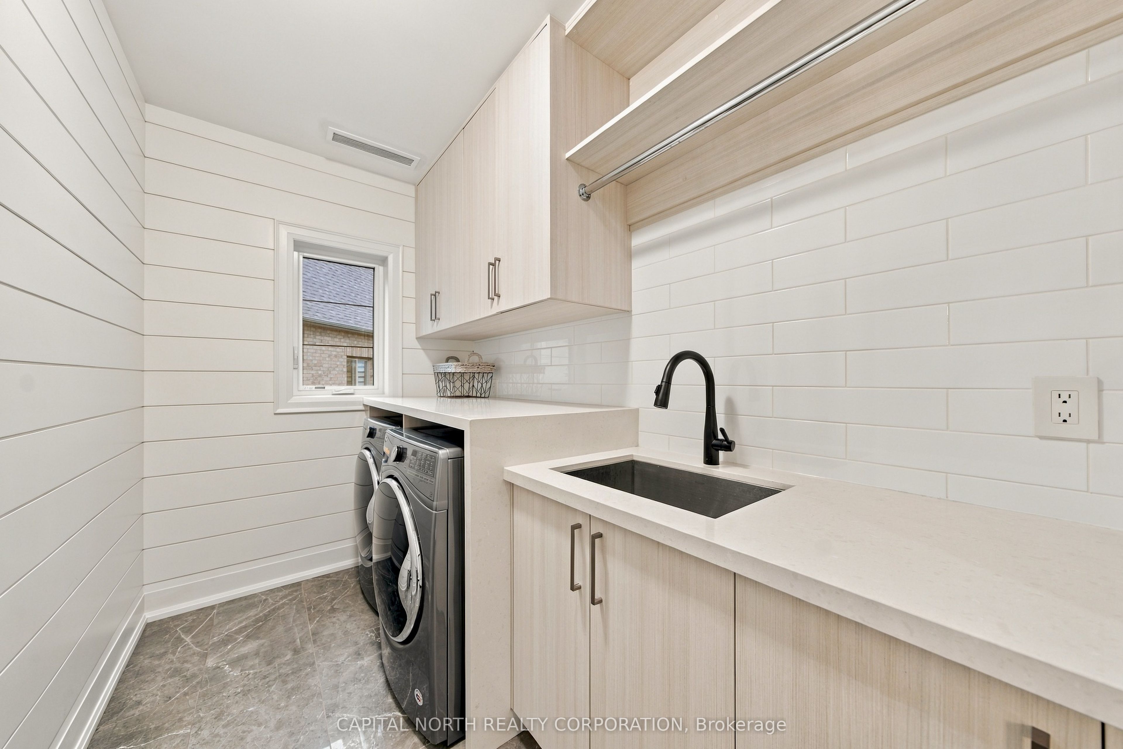 52 Mike Boshevski Court Property Photo 35
