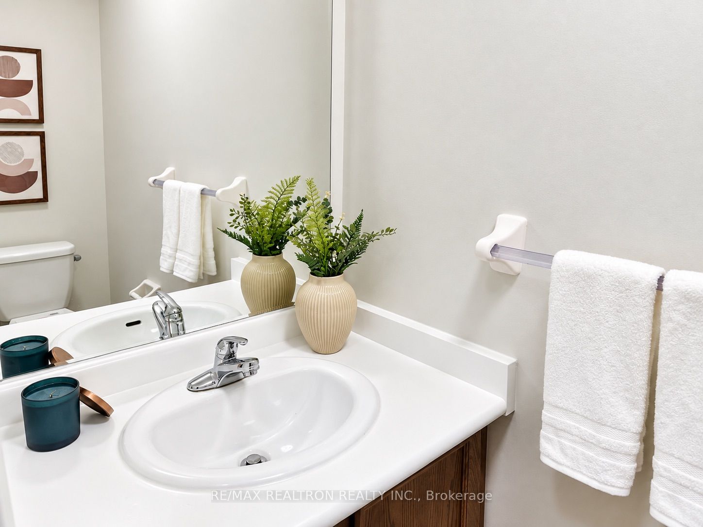 405 Lauderdale Drive Property Photo 17