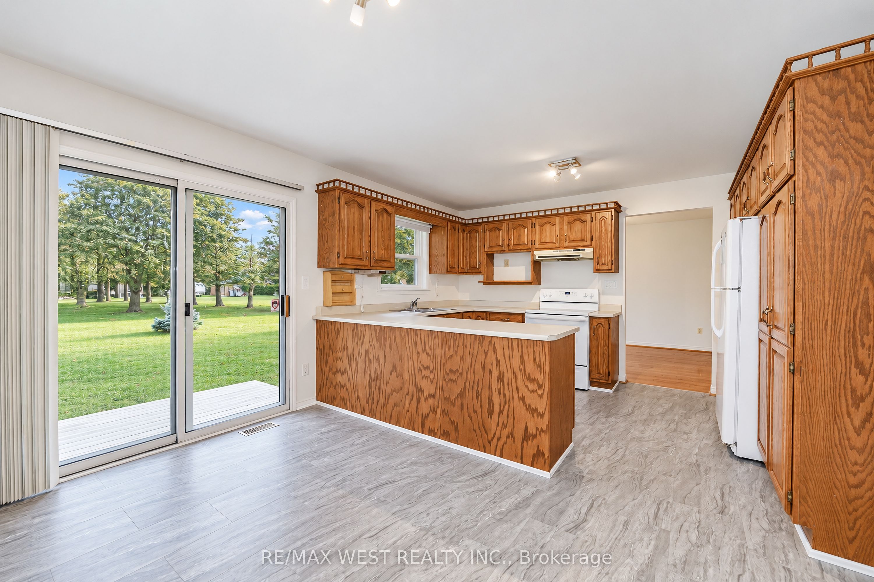 24 Smith Drive Property Photo 6