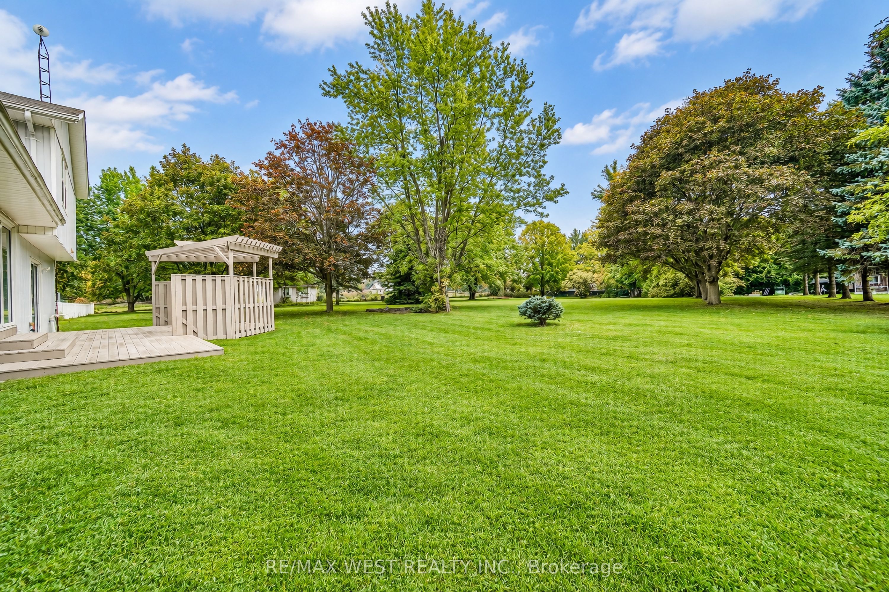24 Smith Drive Property Photo 15
