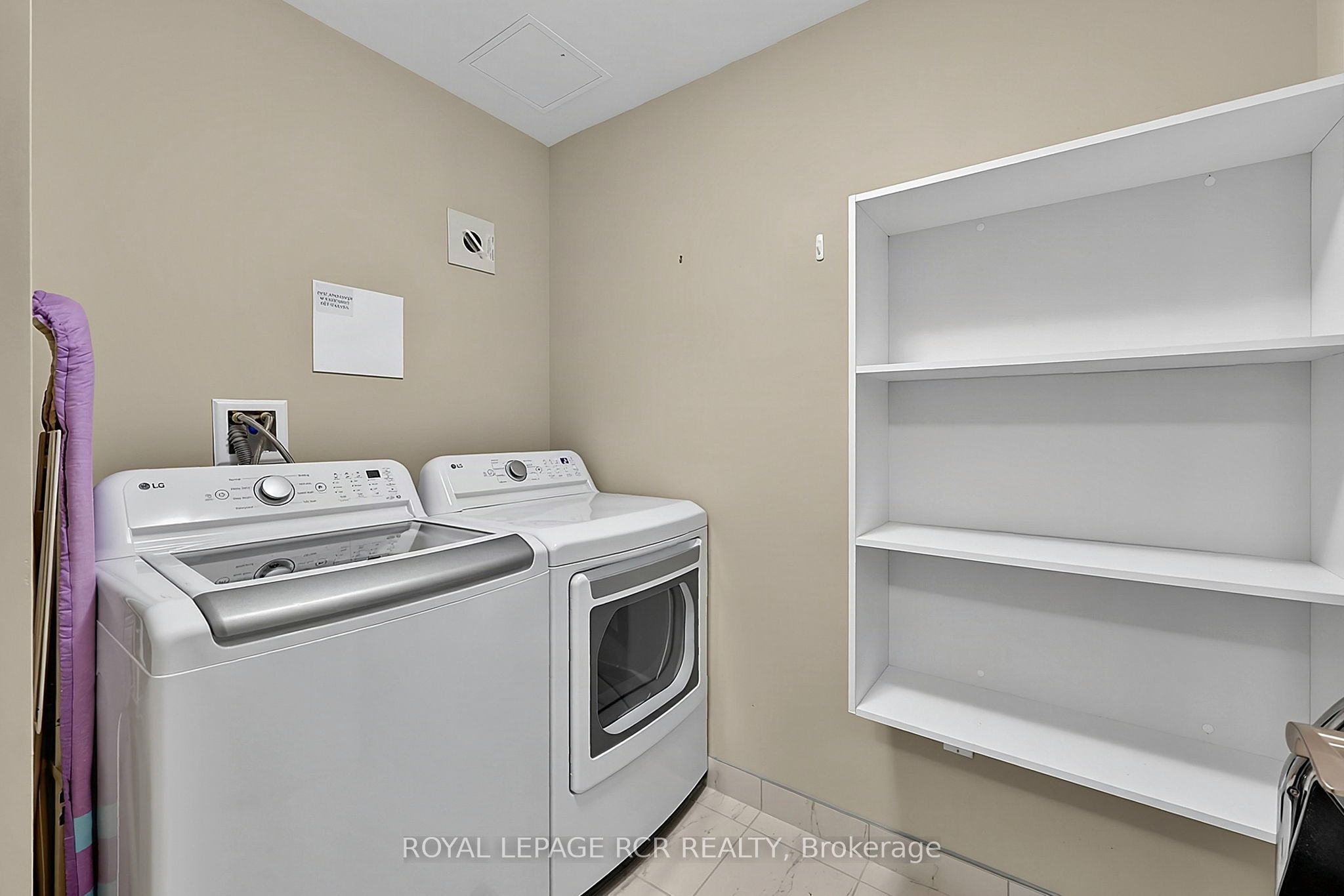 460 William Graham Drive 318 Property Photo 17