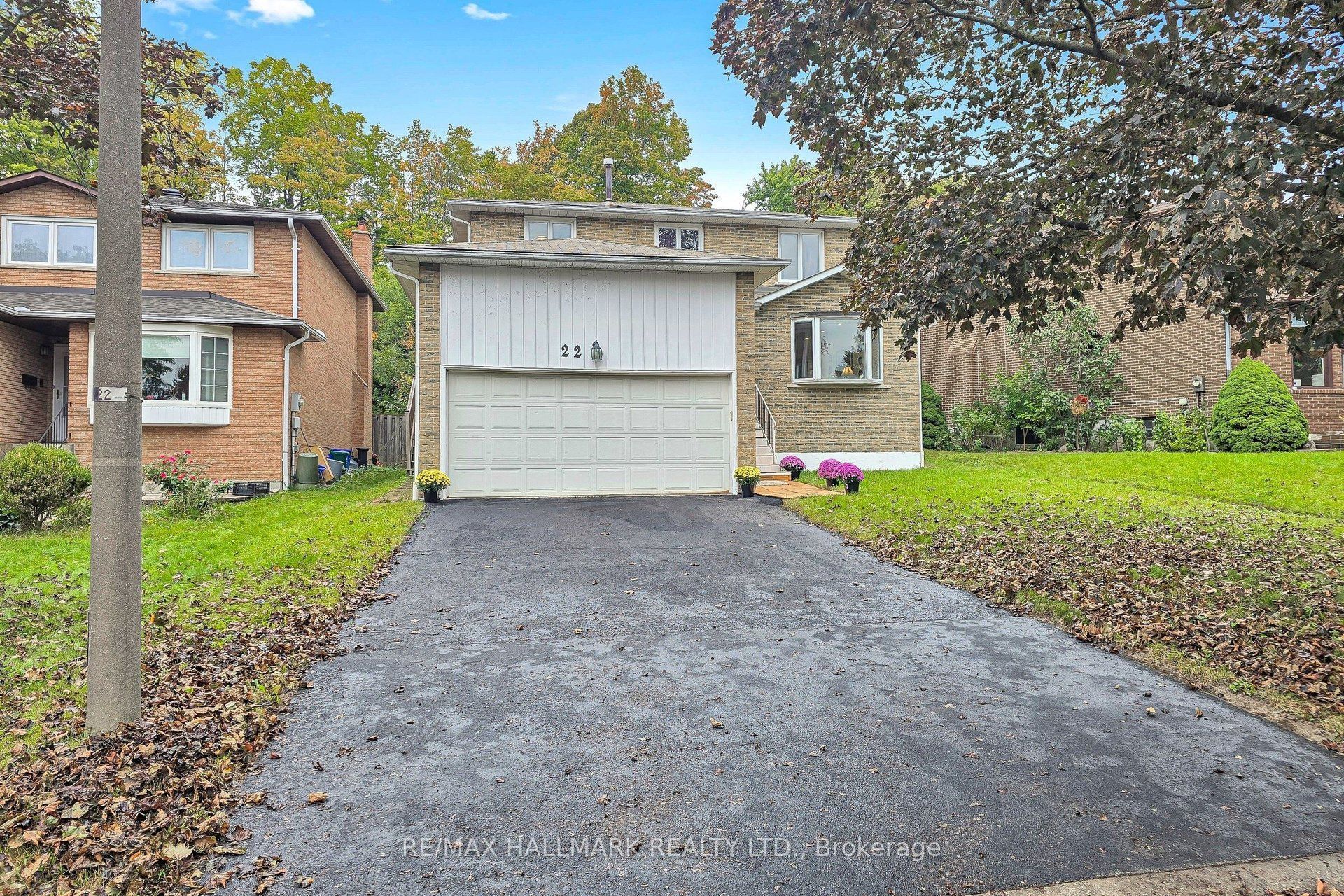 22 Pining Road Property Photo 1