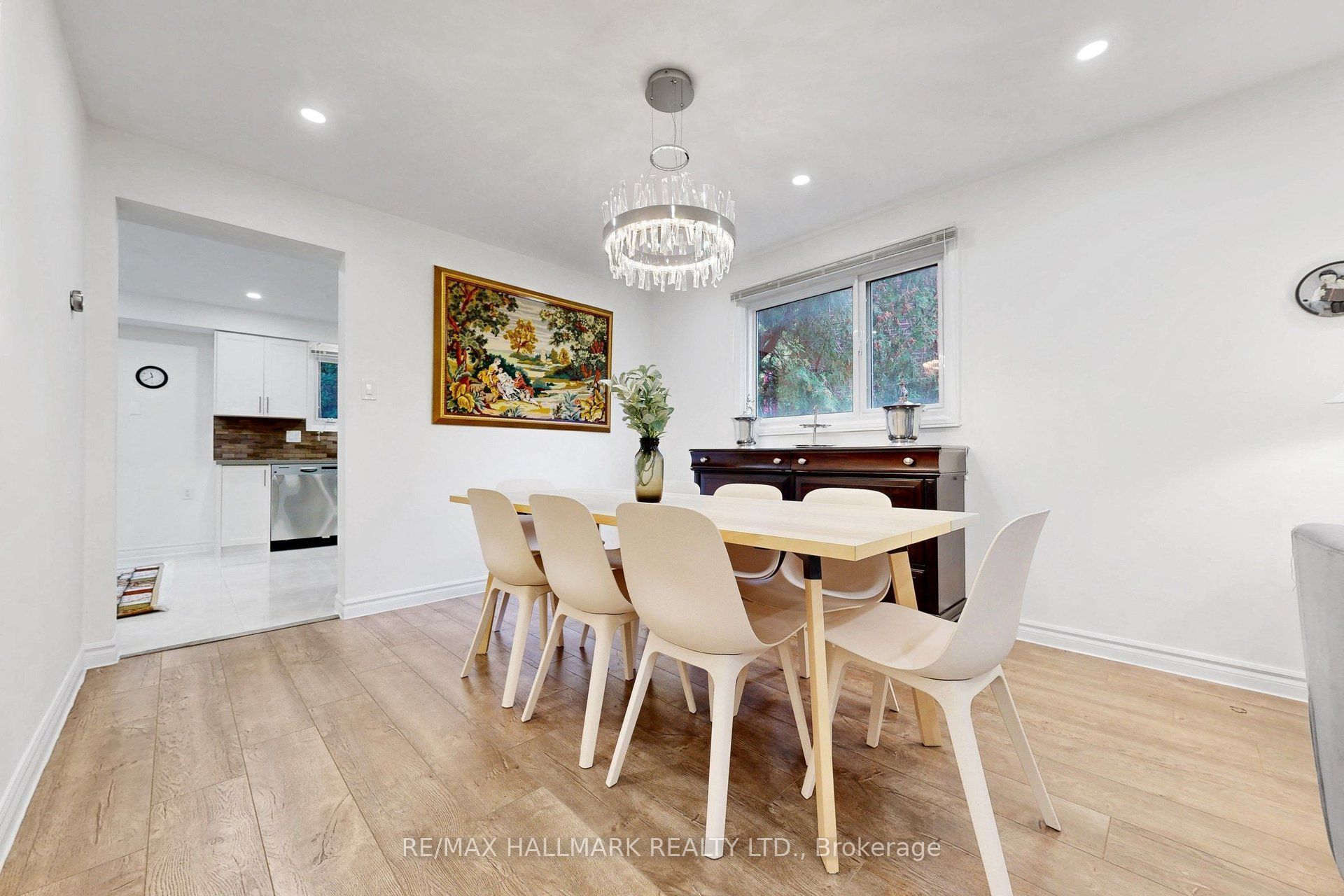 22 Pining Road Property Photo 6