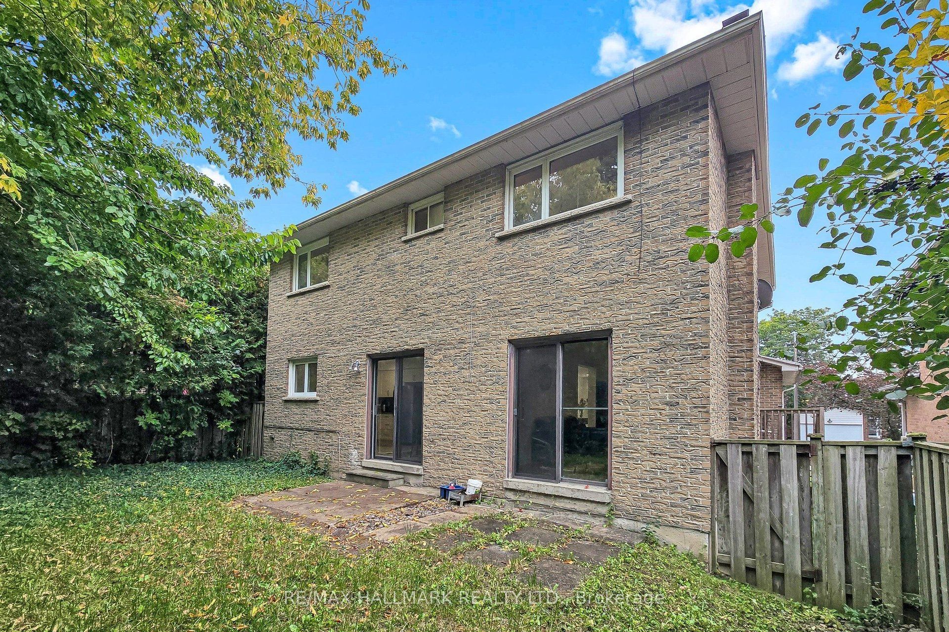 22 Pining Road Property Photo 36