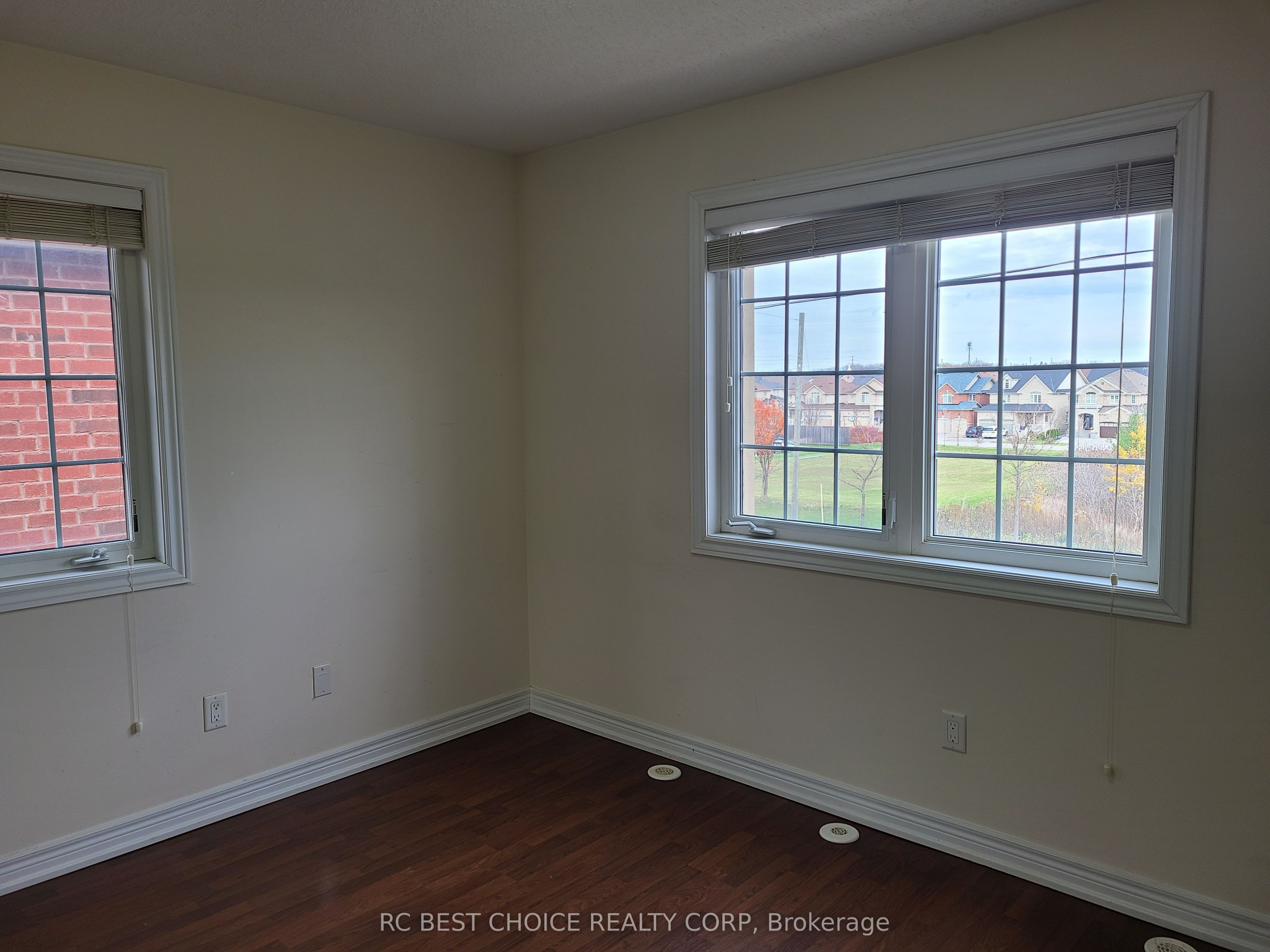 9982 Mccowan Road Property Photo 24
