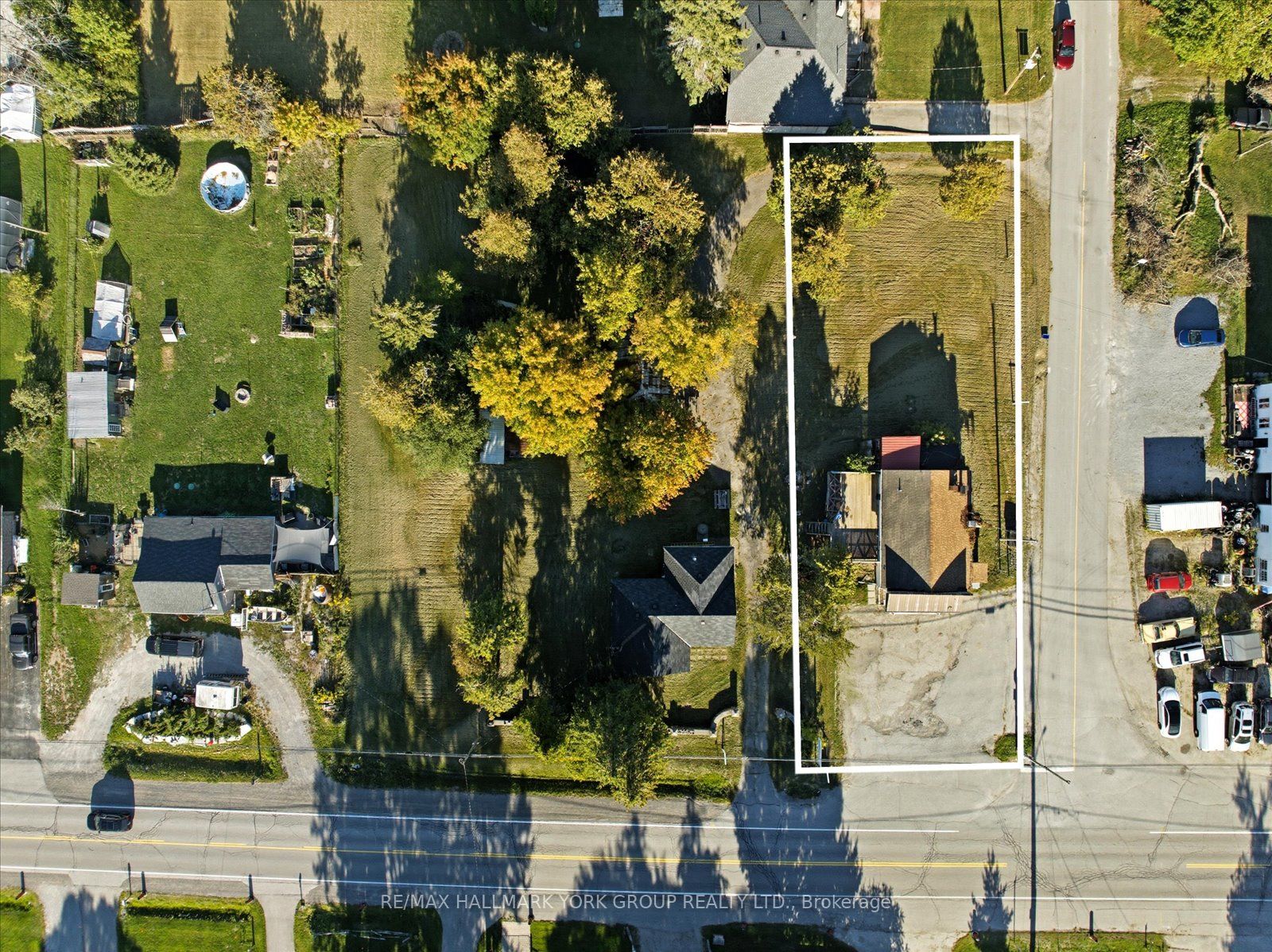 23035 Lake Ridge Road Property Photo 3