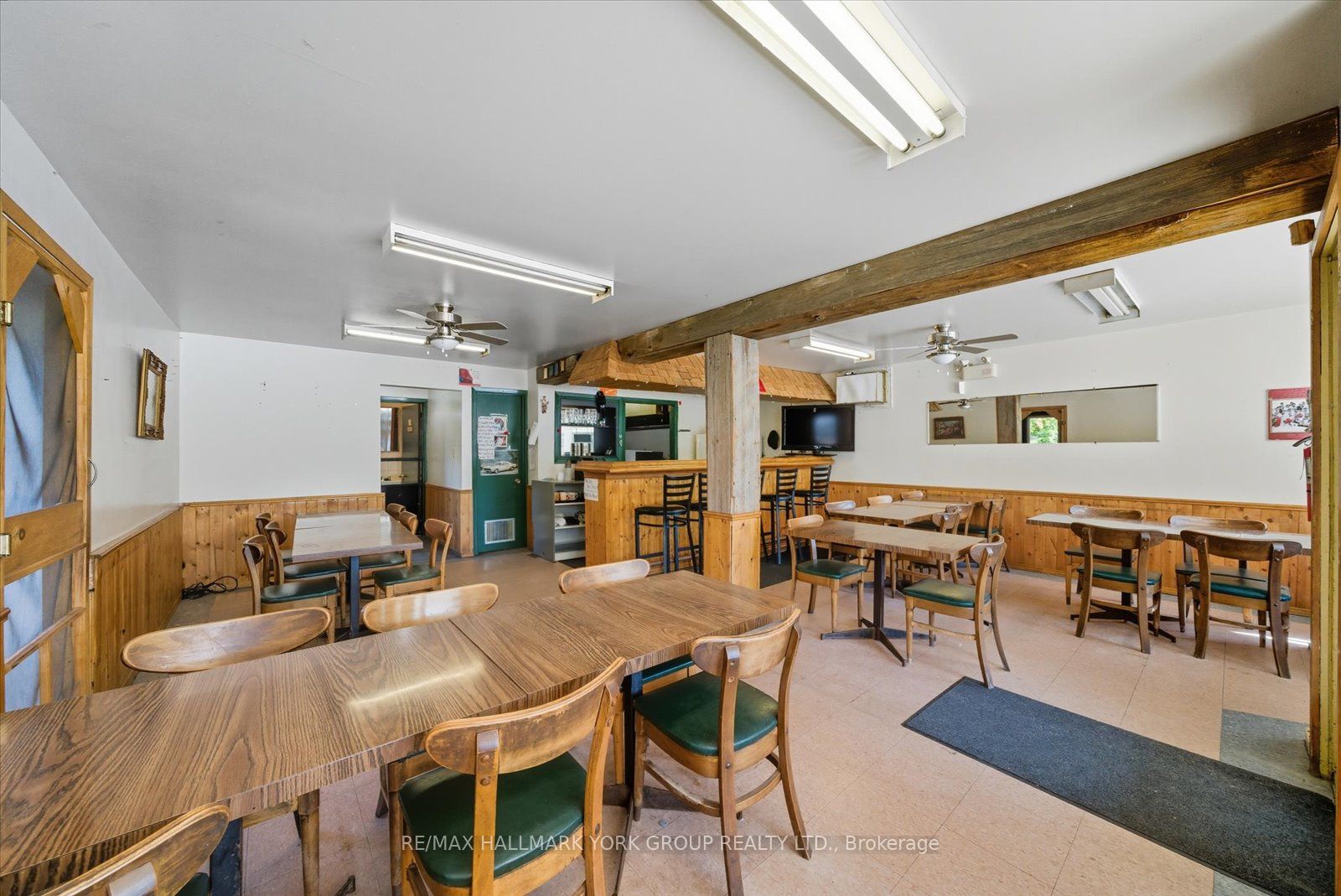 23035 Lake Ridge Road Property Photo 12