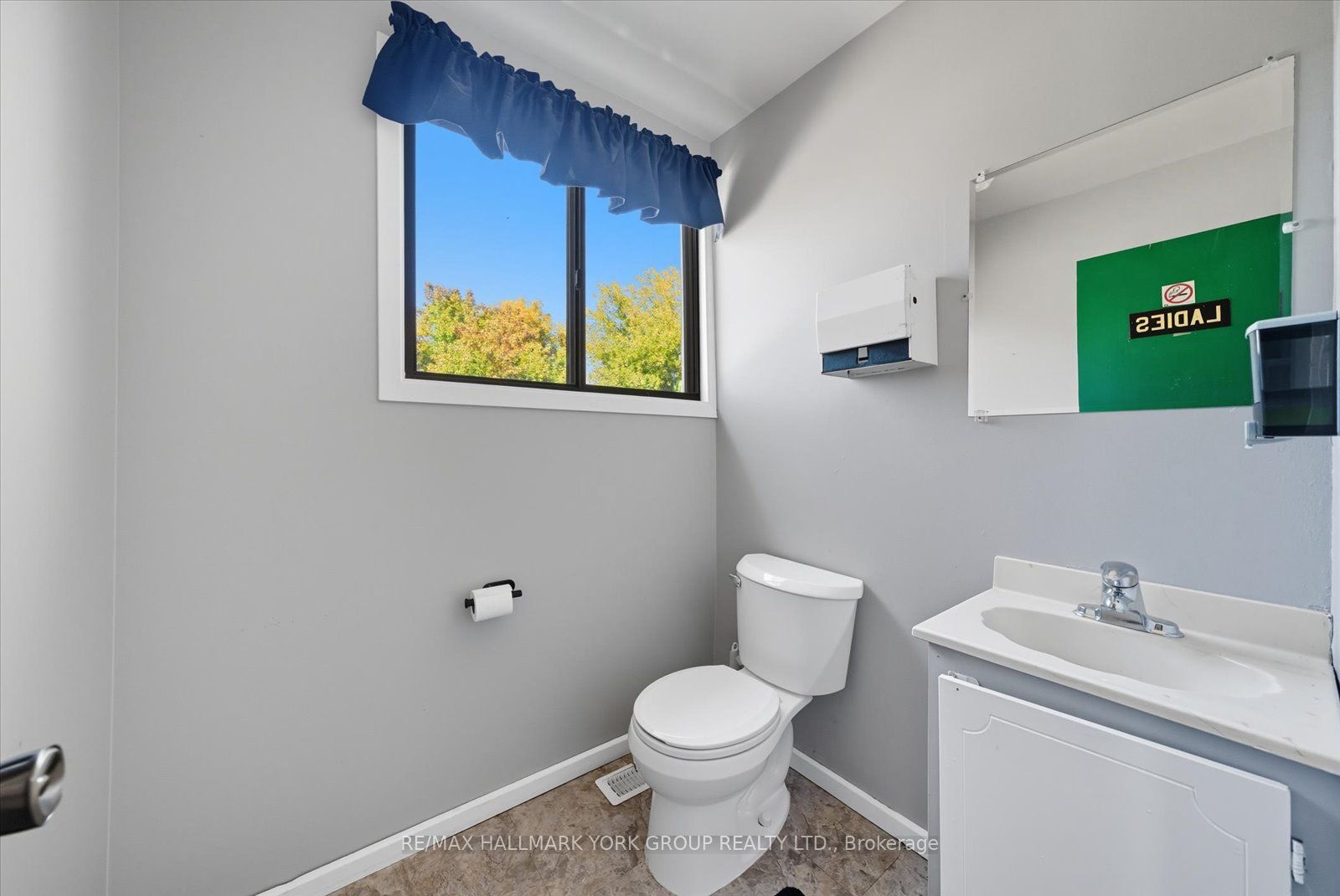 23035 Lake Ridge Road Property Photo 30