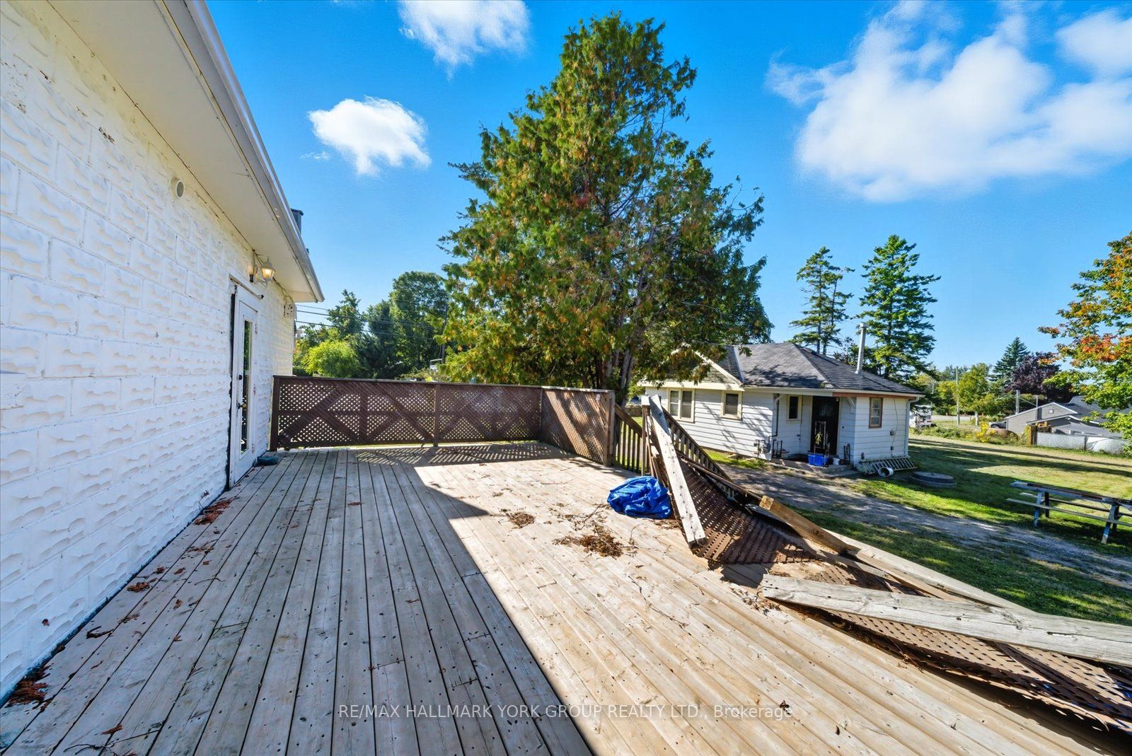 23035 Lake Ridge Road Property Photo 33
